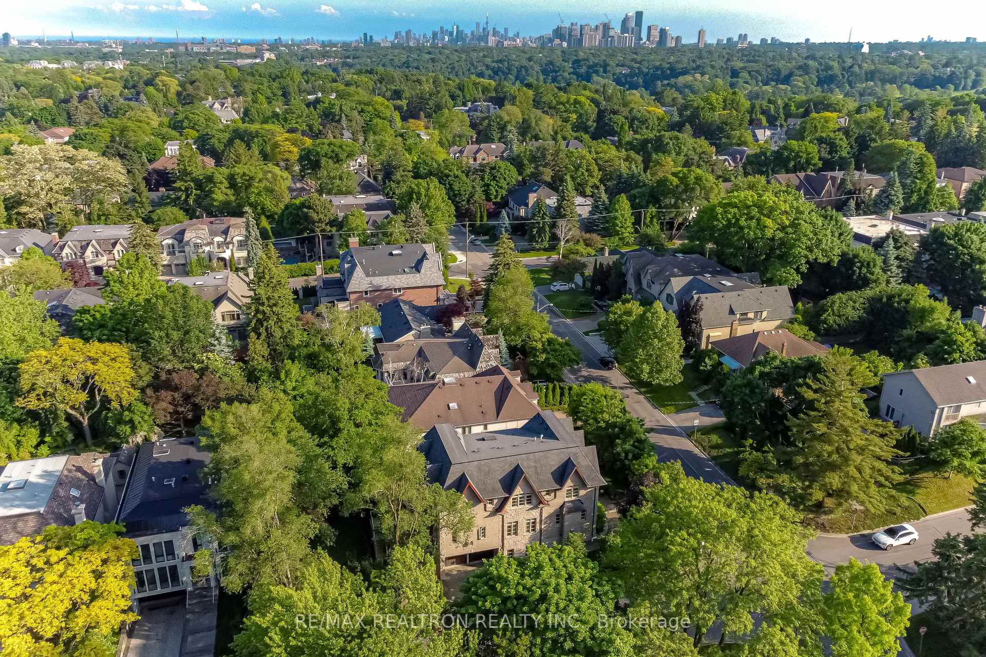 139 Beechwood Ave, Toronto, ON M2L1J9 | 4 Bedroom 6 Bathroom Detached House | Image 40