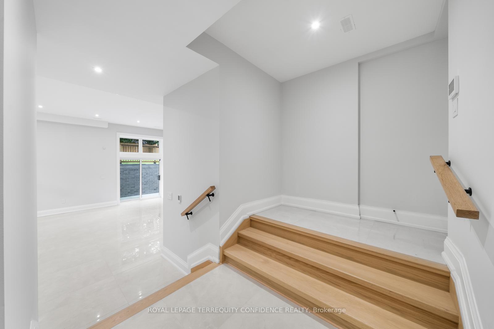 422 Hounslow Ave, Toronto, ON M2R1H6 | 4 Bedroom 7 Bathroom Detached House | Image 29