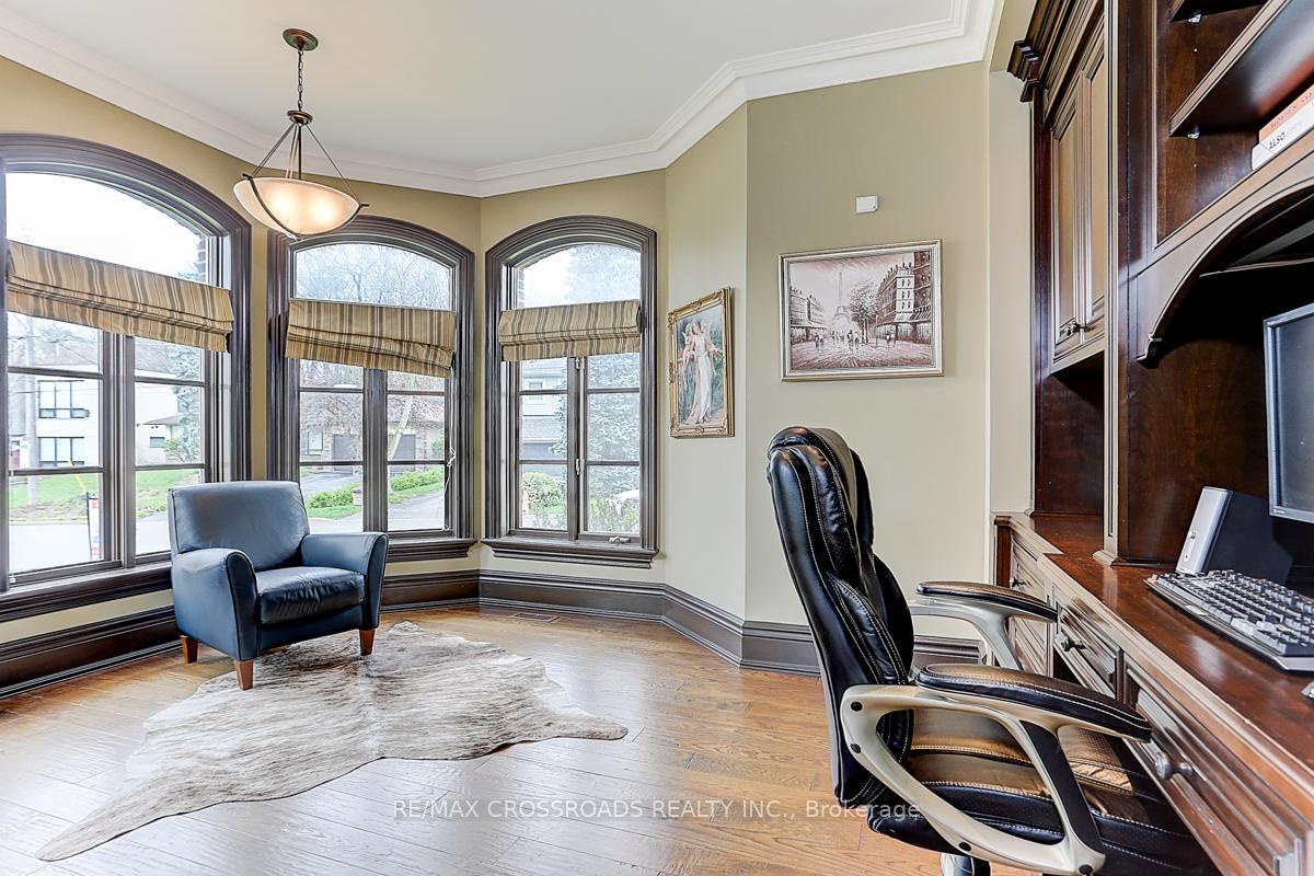 2 Sorrel Crt, Toronto, ON M2K1T7 | 4 Bedroom 5 Bathroom Detached House | Image 4