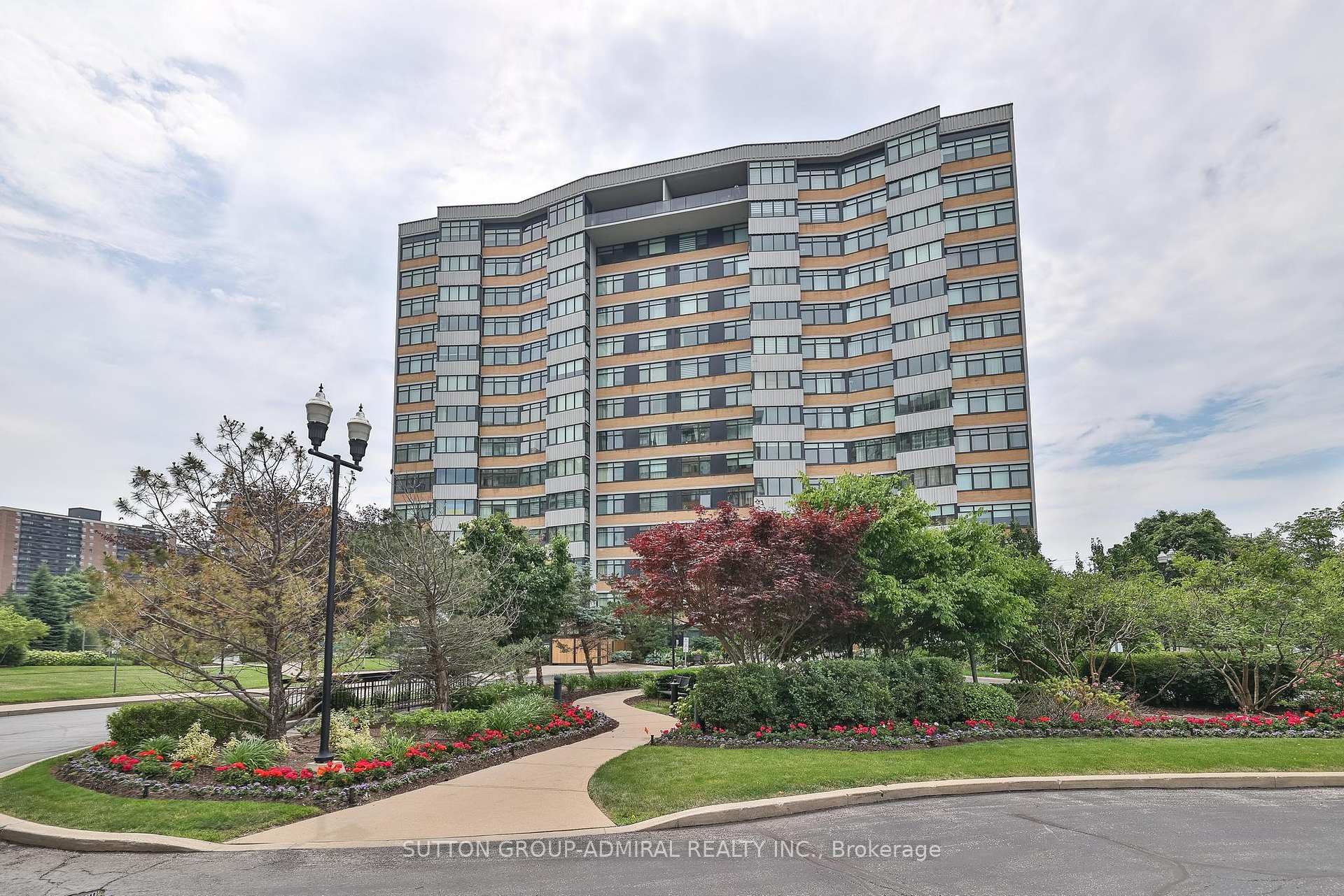 #104 - 90 Fisherville Rd, Toronto, ON M2R3J9 | 2 Bedroom 2 Bathroom Condo Apt | Image 1