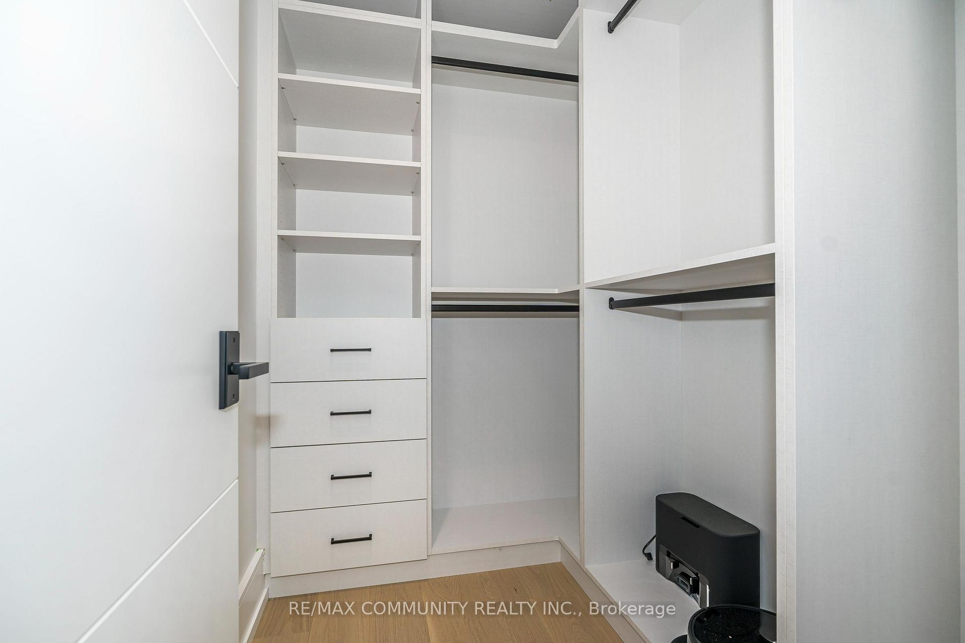 30 Kellythorne Dr, Toronto, ON M3A2L4 | 3 Bedroom 4 Bathroom Detached House | Image 15