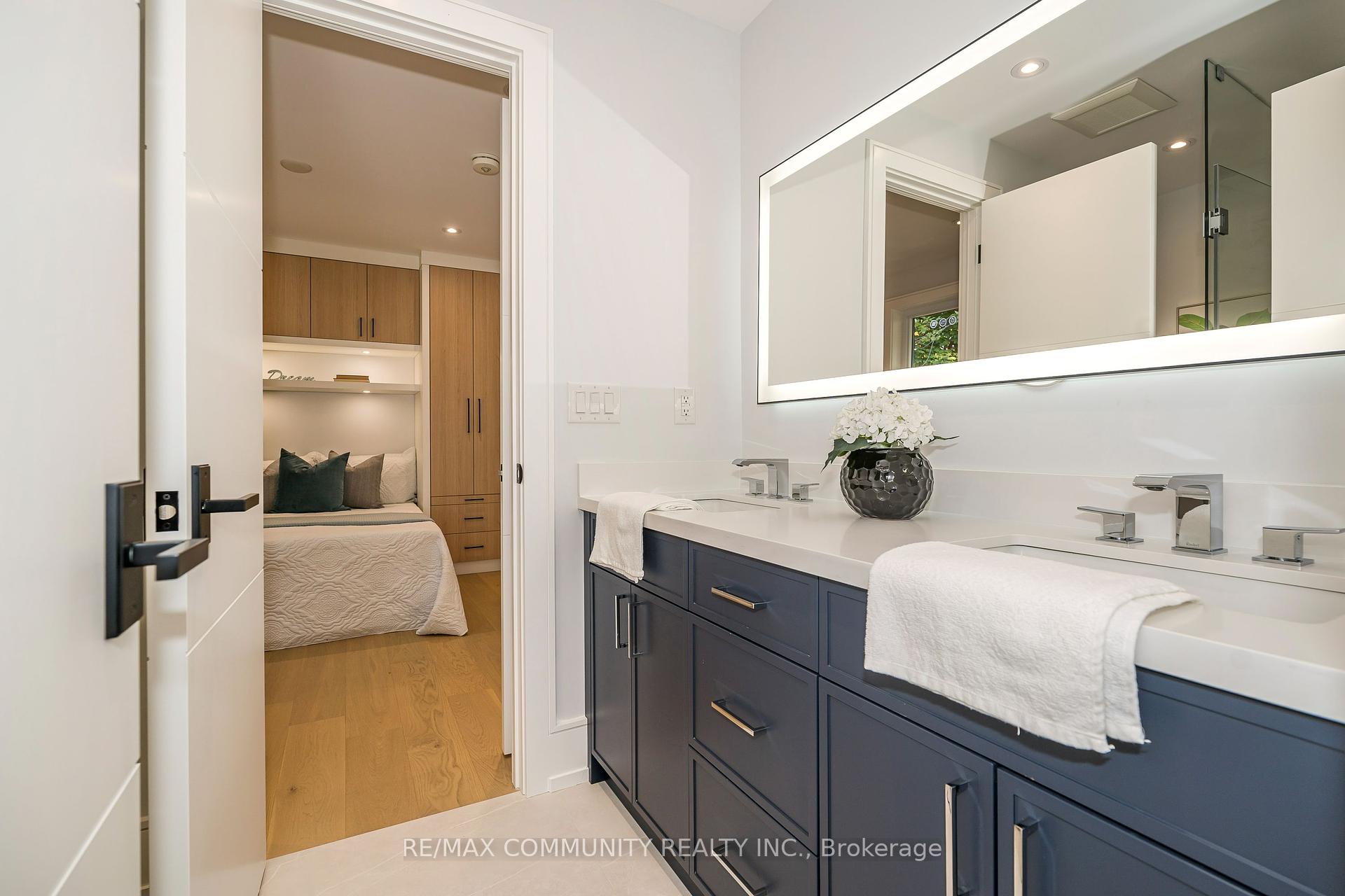 30 Kellythorne Dr, Toronto, ON M3A2L4 | 3 Bedroom 4 Bathroom Detached House | Image 18