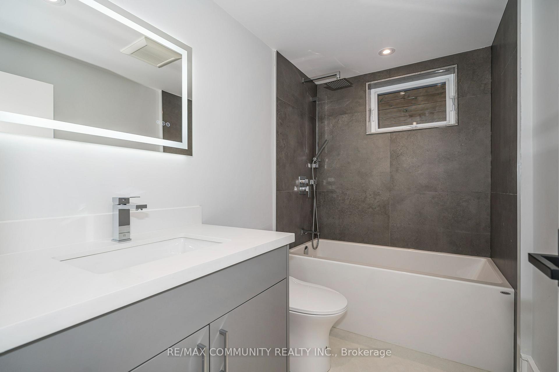 30 Kellythorne Dr, Toronto, ON M3A2L4 | 3 Bedroom 4 Bathroom Detached House | Image 27