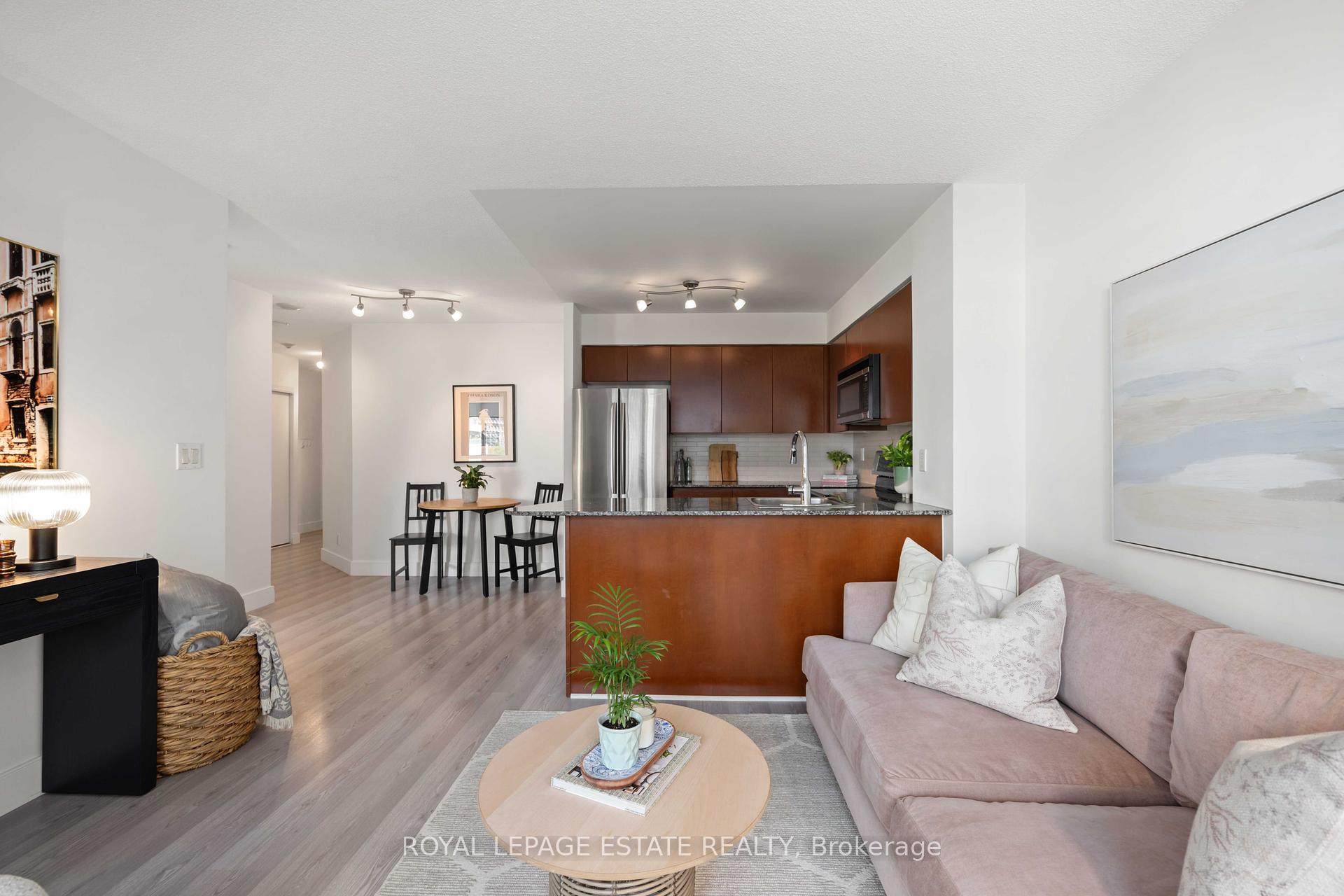 #601 - 76 Shuter St E, Toronto, ON M5B1B4 | 1 Bedroom 1 Bathroom Condo Apt | Image 10