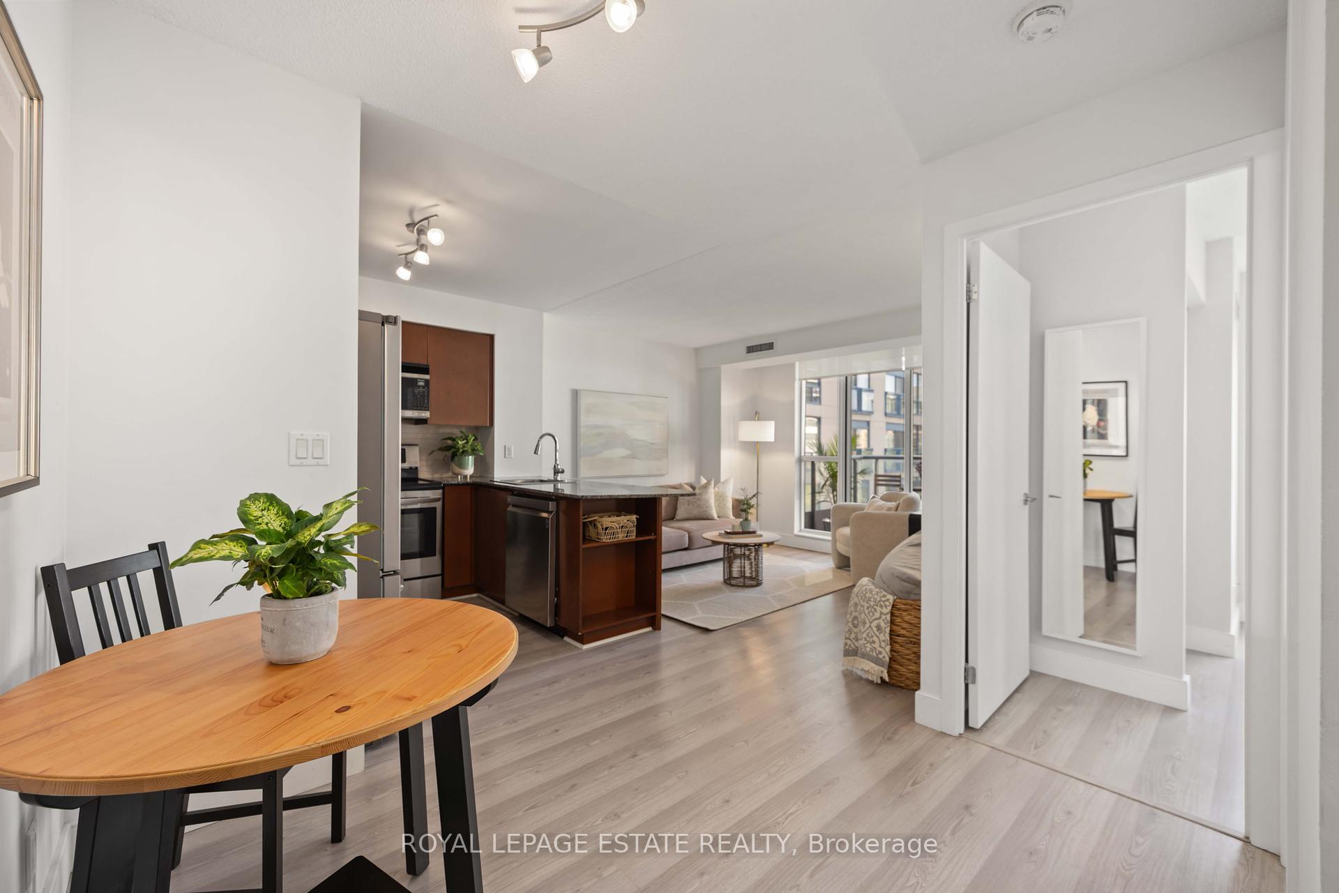 #601 - 76 Shuter St E, Toronto, ON M5B1B4 | 1 Bedroom 1 Bathroom Condo Apt | Image 6