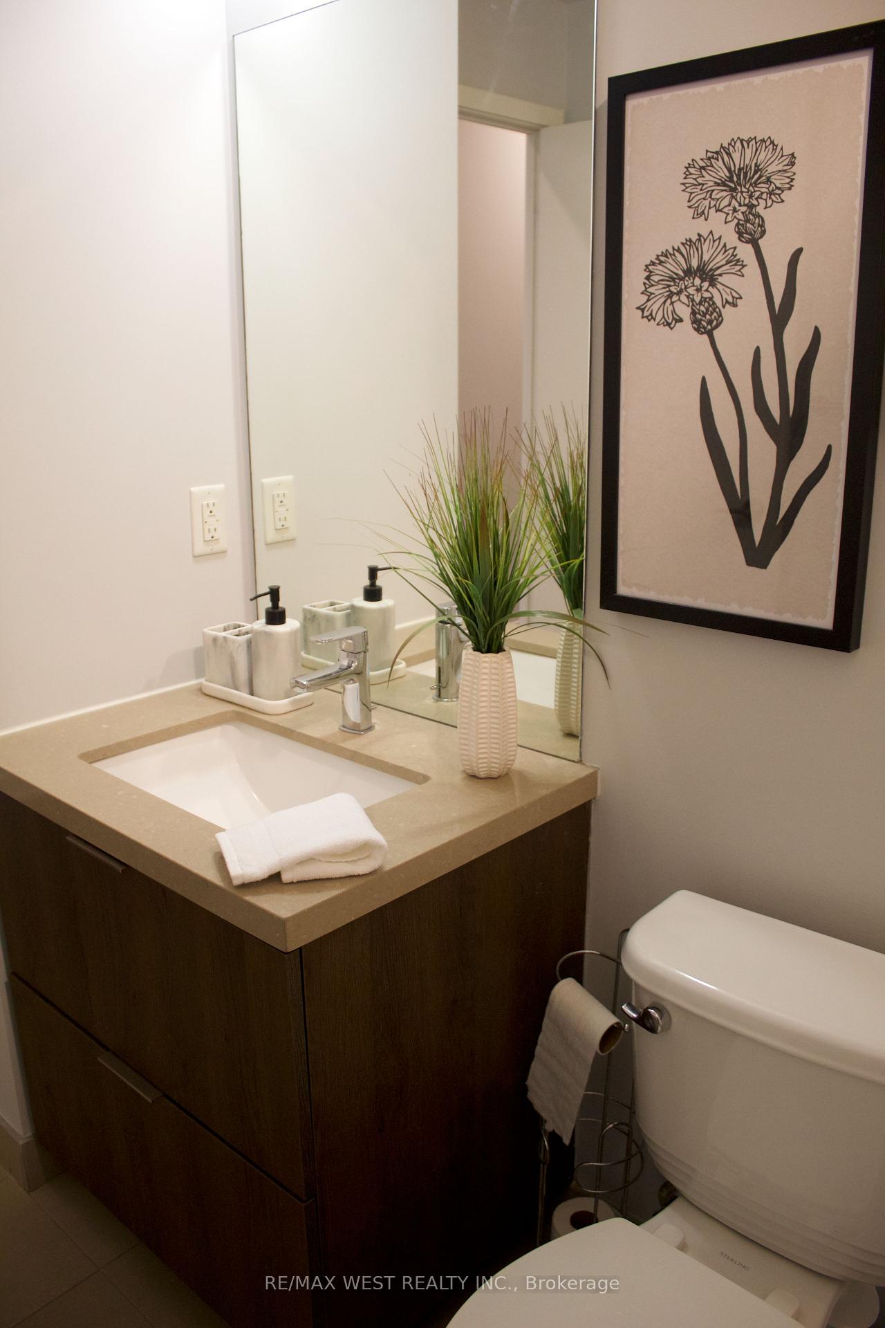 #219 - 109 Ossington Ave, Toronto, ON M6J2Z2 | 1 Bedroom 1 Bathroom Condo Apt | Image 11