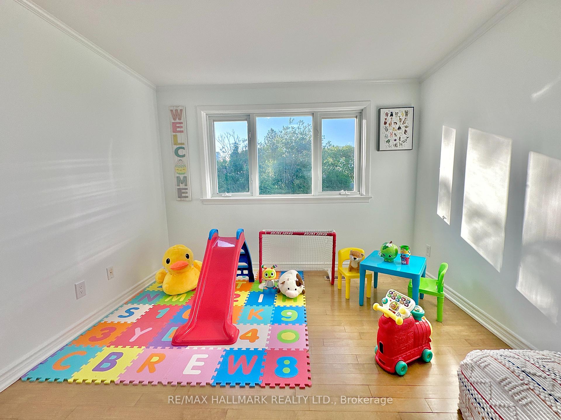 16 Gaspe Rd, Toronto, ON M2K2E8 | 4 Bedroom 5 Bathroom Detached House | Image 22