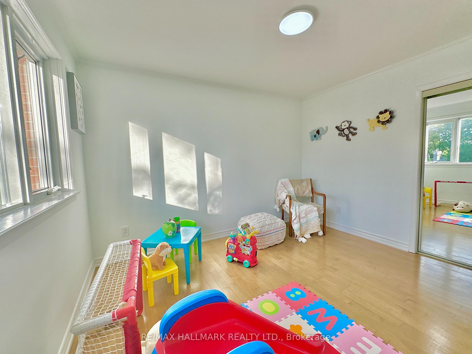 16 Gaspe Rd, Toronto, ON M2K2E8 | 4 Bedroom 5 Bathroom Detached House | Image 23