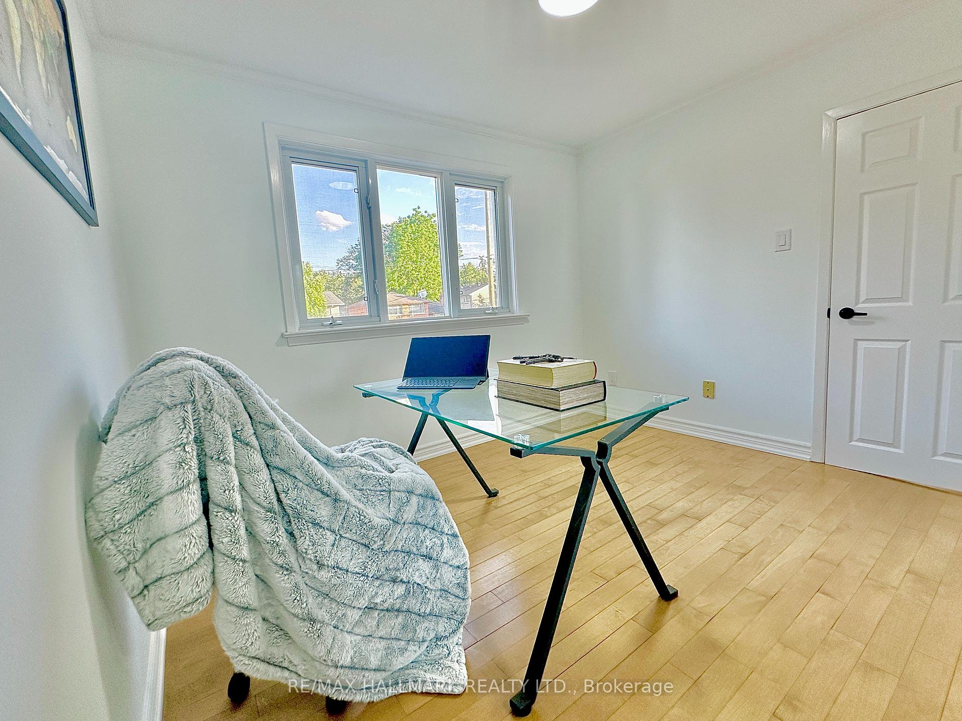 16 Gaspe Rd, Toronto, ON M2K2E8 | 4 Bedroom 5 Bathroom Detached House | Image 25