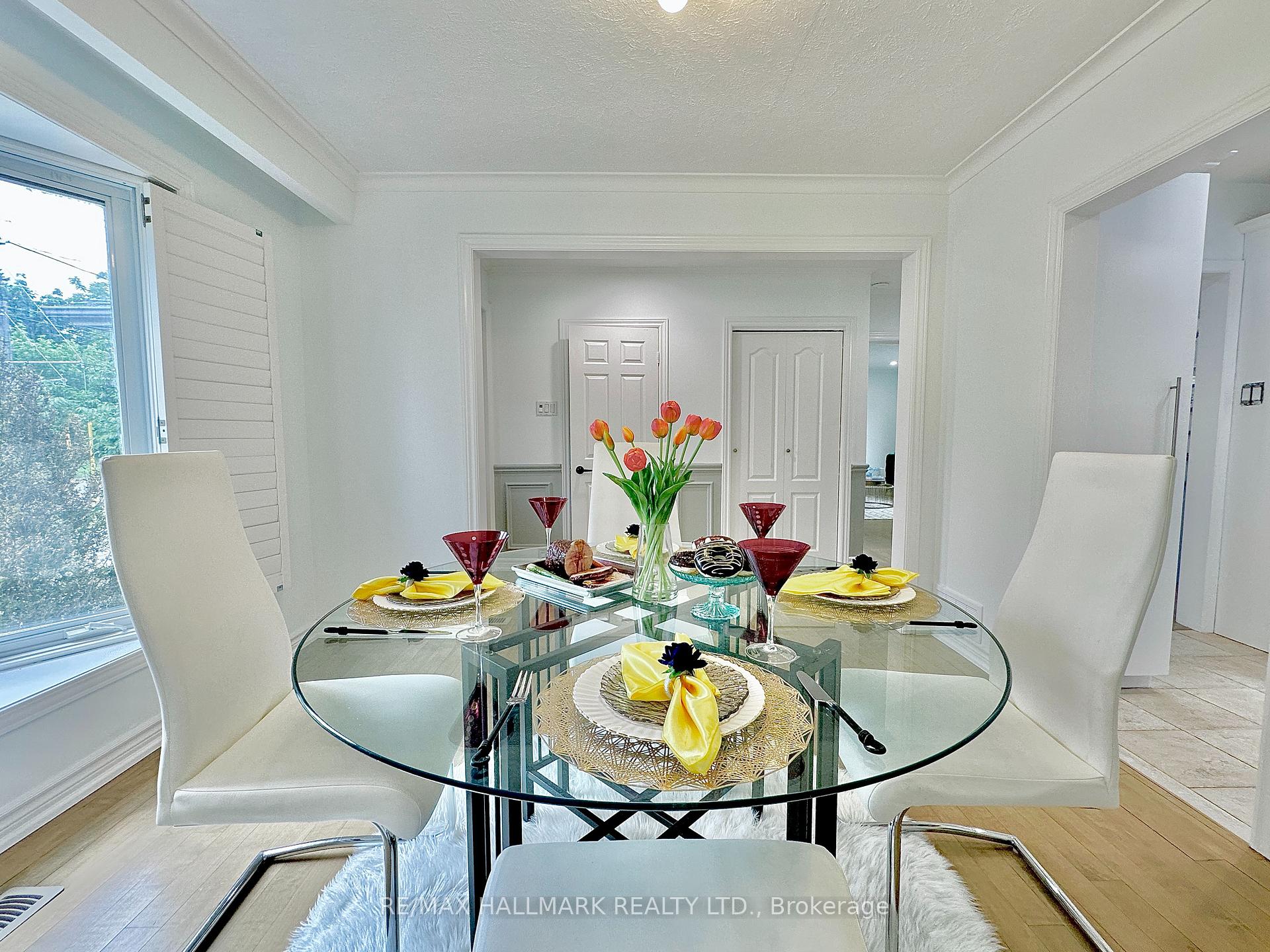 16 Gaspe Rd, Toronto, ON M2K2E8 | 4 Bedroom 5 Bathroom Detached House | Image 3