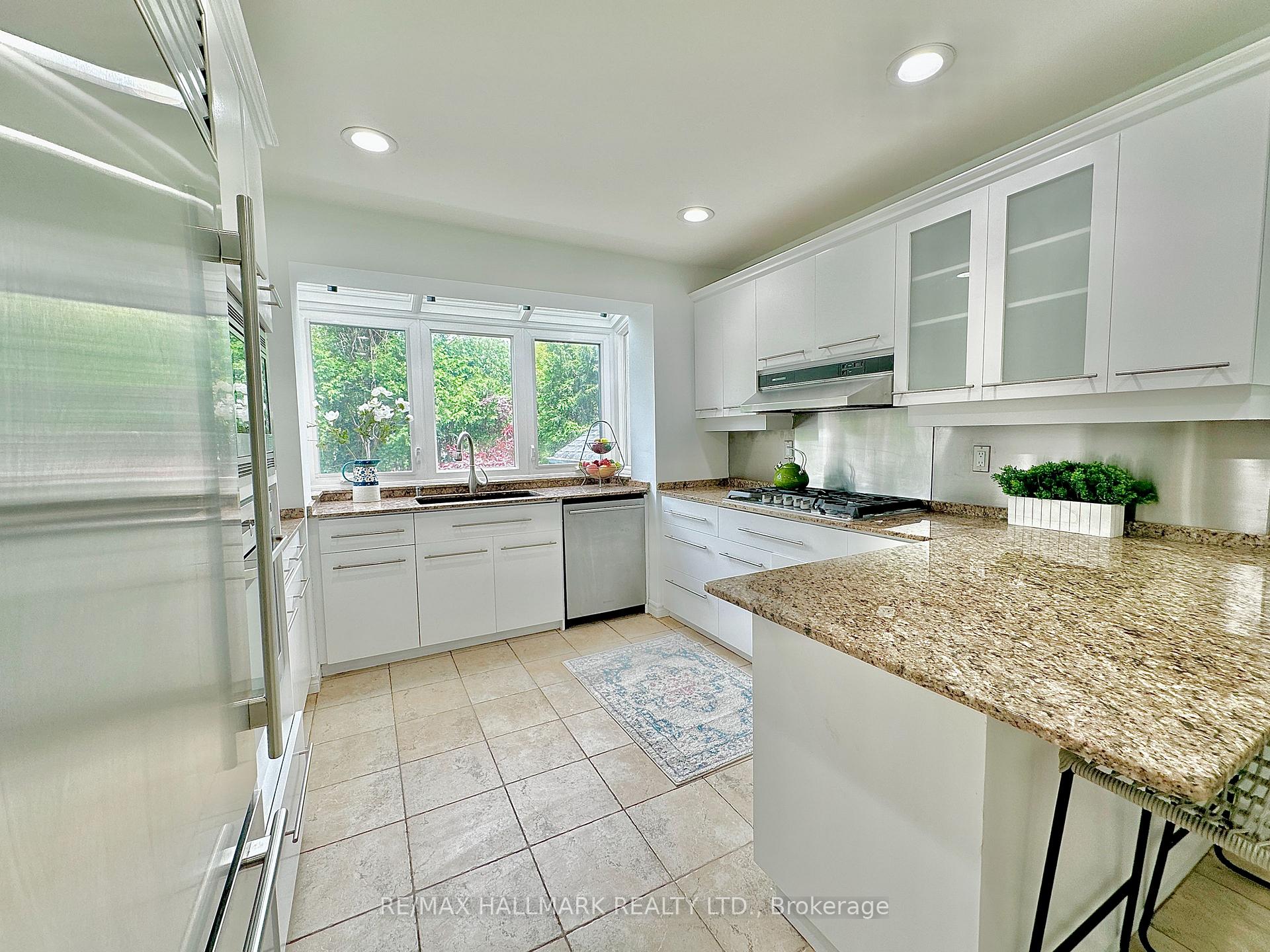 16 Gaspe Rd, Toronto, ON M2K2E8 | 4 Bedroom 5 Bathroom Detached House | Image 9