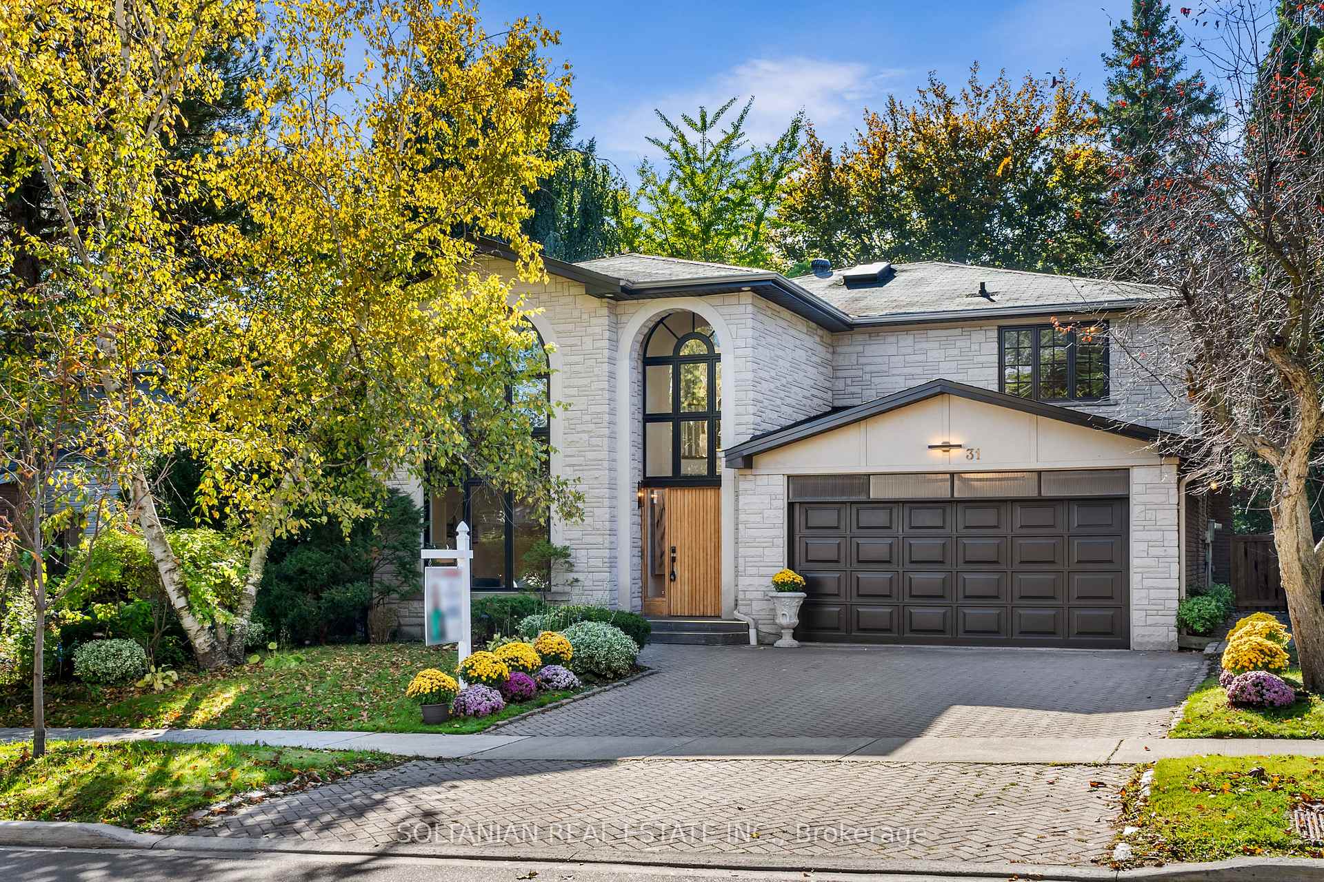 31 Cheval Dr, Toronto, ON M3B1R5 | 4 Bedroom 5 Bathroom Detached House | Image 1