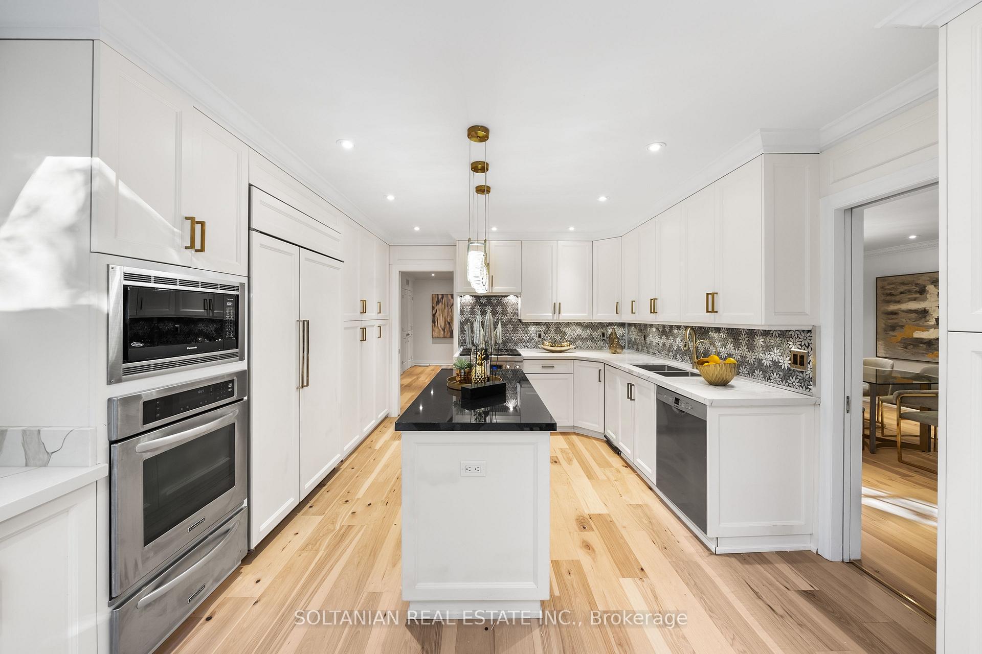 31 Cheval Dr, Toronto, ON M3B1R5 | 4 Bedroom 5 Bathroom Detached House | Image 17