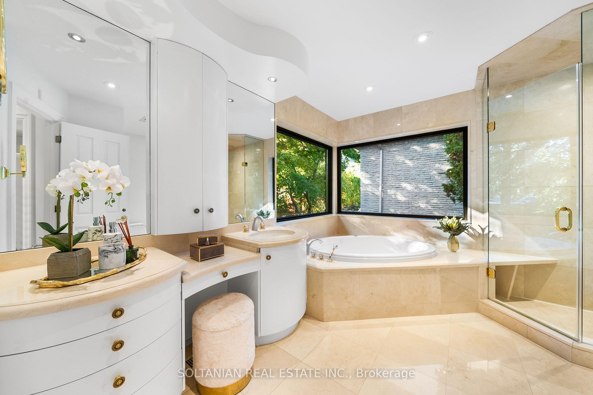 31 Cheval Dr, Toronto, ON M3B1R5 | 4 Bedroom 5 Bathroom Detached House | Image 26