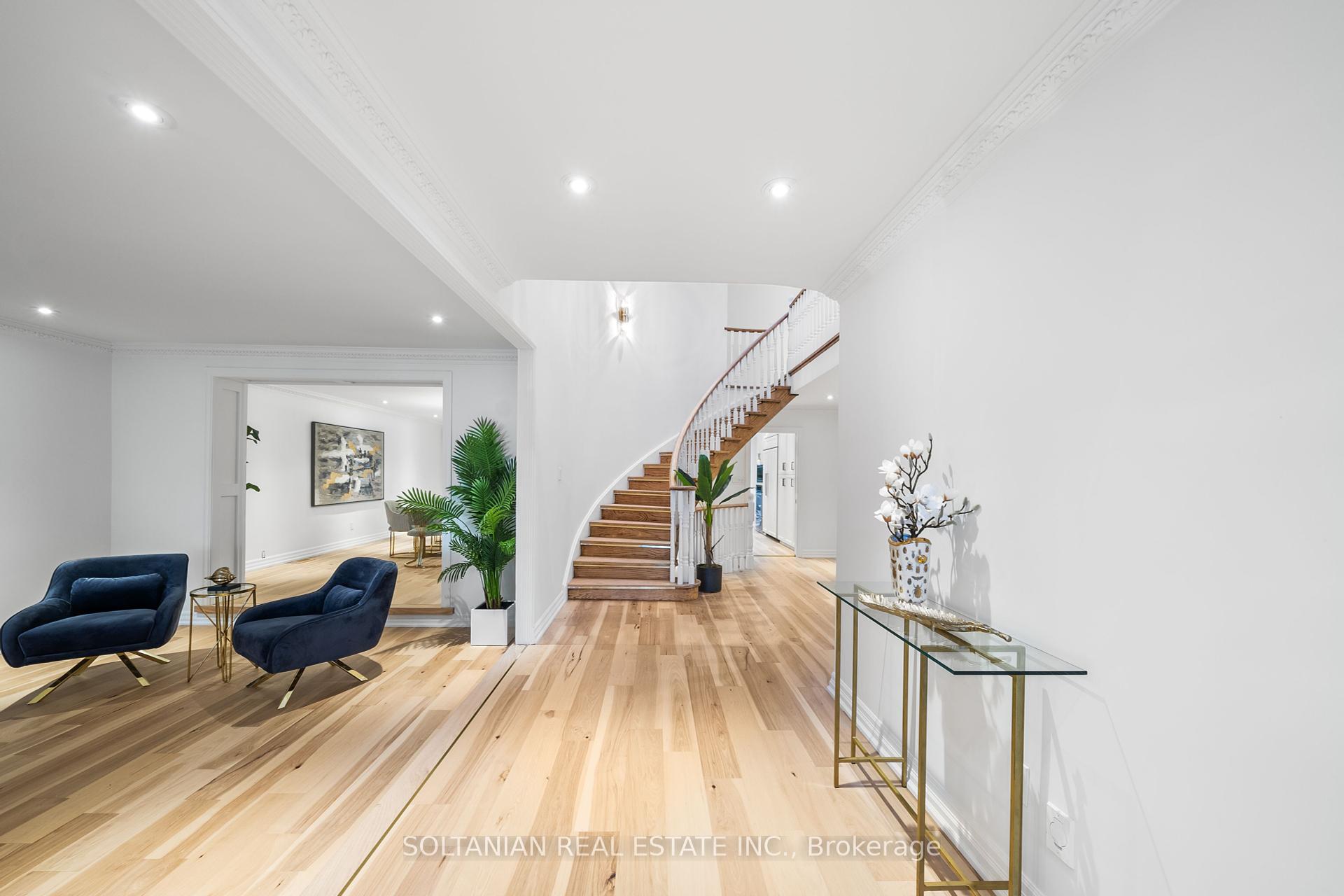 31 Cheval Dr, Toronto, ON M3B1R5 | 4 Bedroom 5 Bathroom Detached House | Image 5