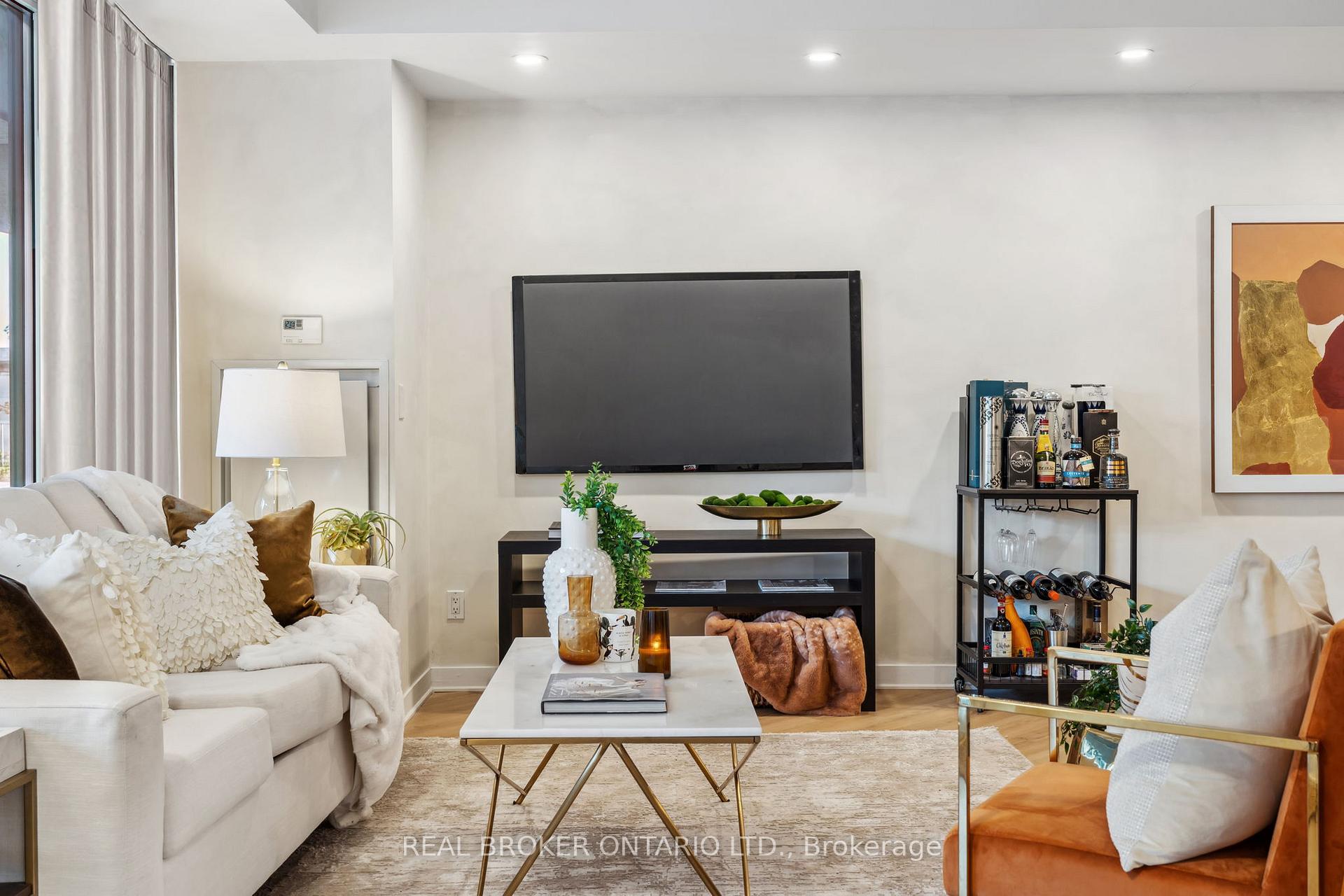 #104 - 55 East Liberty St, Toronto, ON M6K3P9 | 2 Bedroom 2 Bathroom Condo Townhouse | Image 3