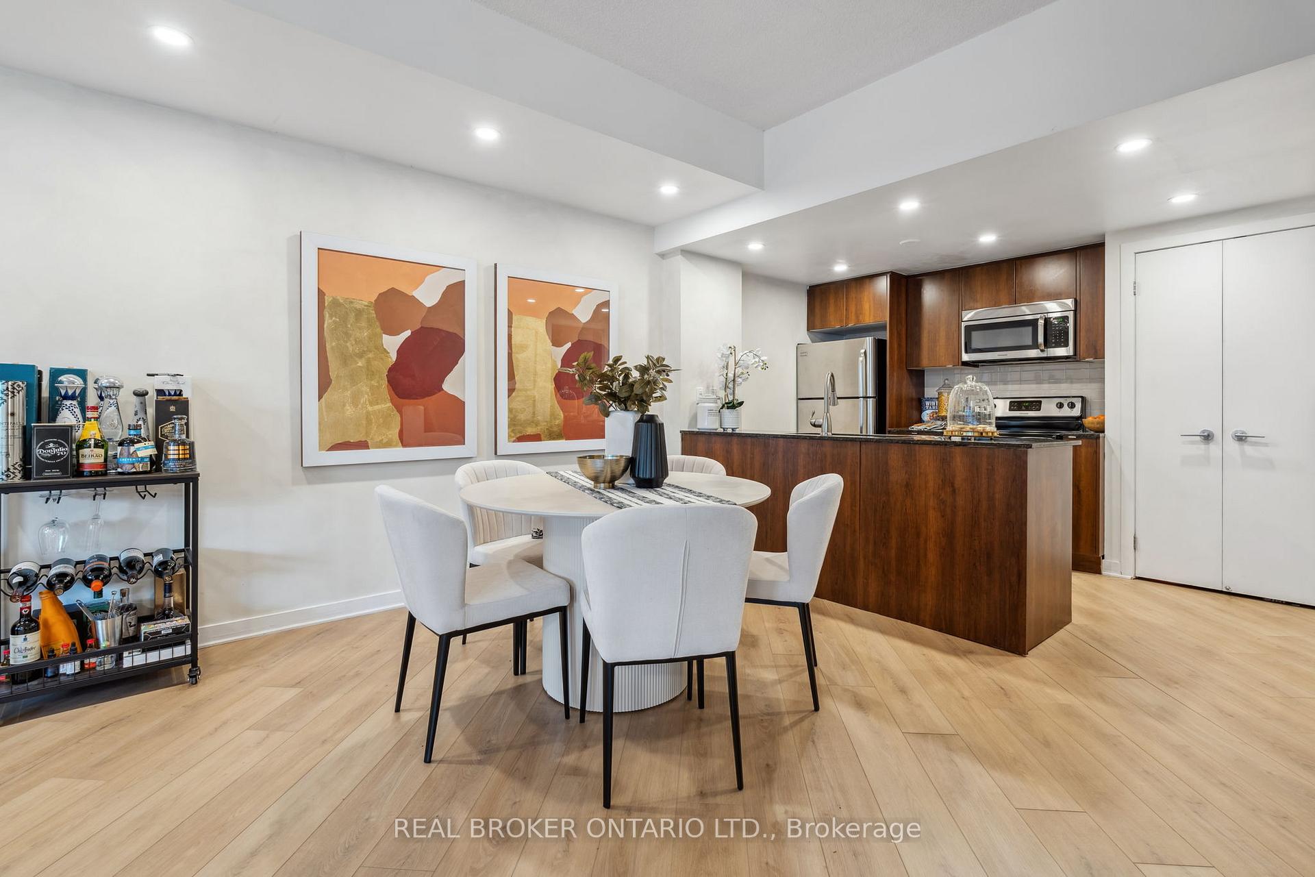 #104 - 55 East Liberty St, Toronto, ON M6K3P9 | 2 Bedroom 2 Bathroom Condo Townhouse | Image 9