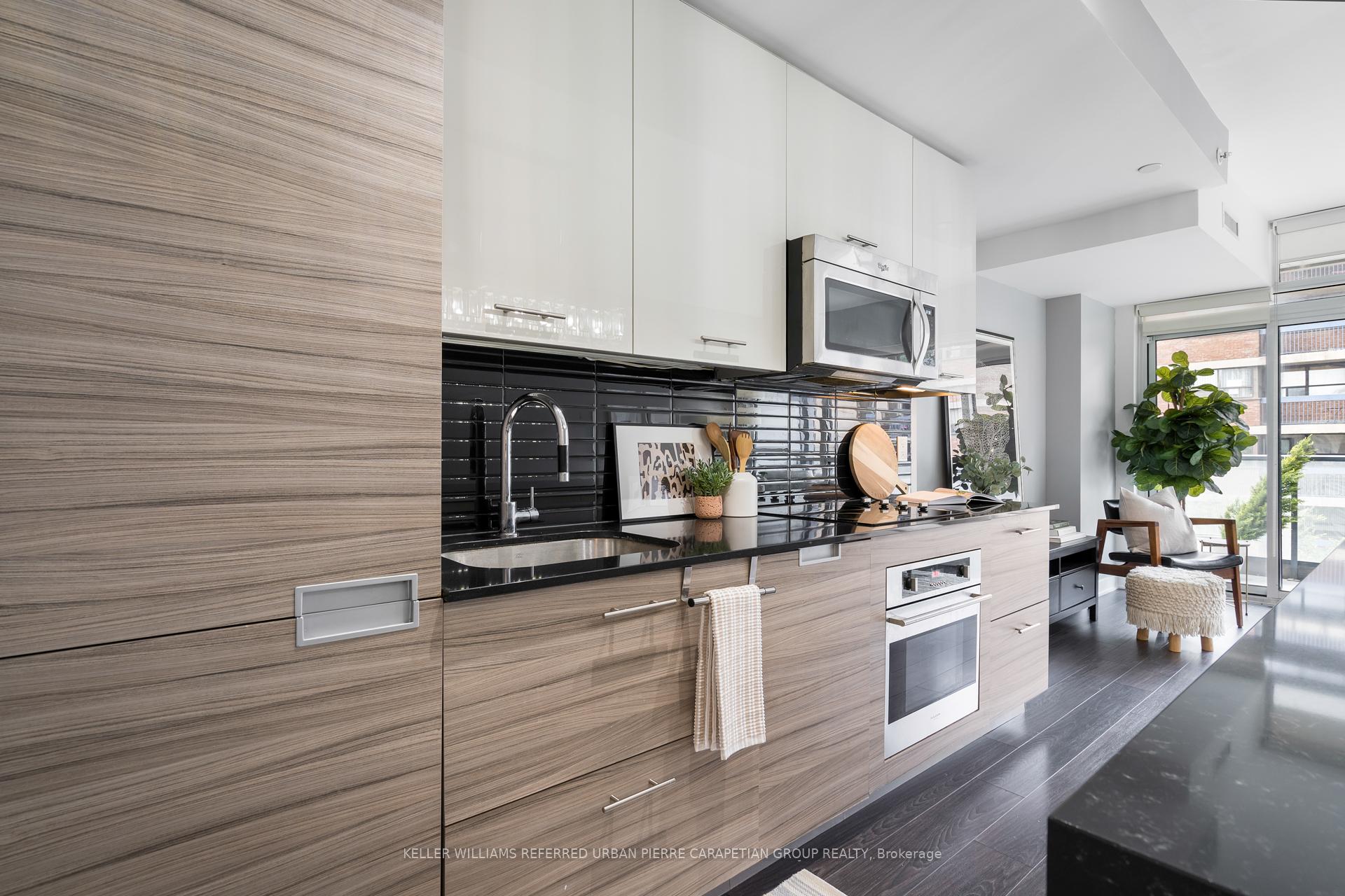 #604 - 210 Simcoe St, Toronto, ON M5T0A9 | 2 Bedroom 1 Bathroom Condo Apt | Image 20