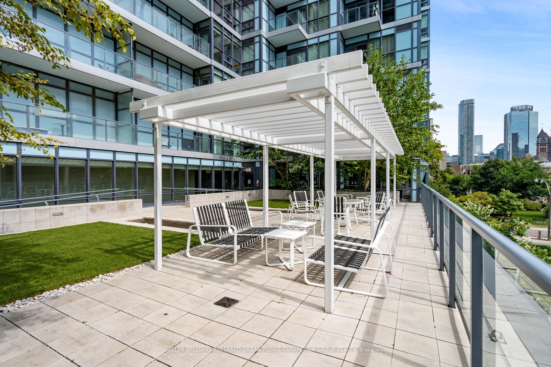 #604 - 210 Simcoe St, Toronto, ON M5T0A9 | 2 Bedroom 1 Bathroom Condo Apt | Image 37