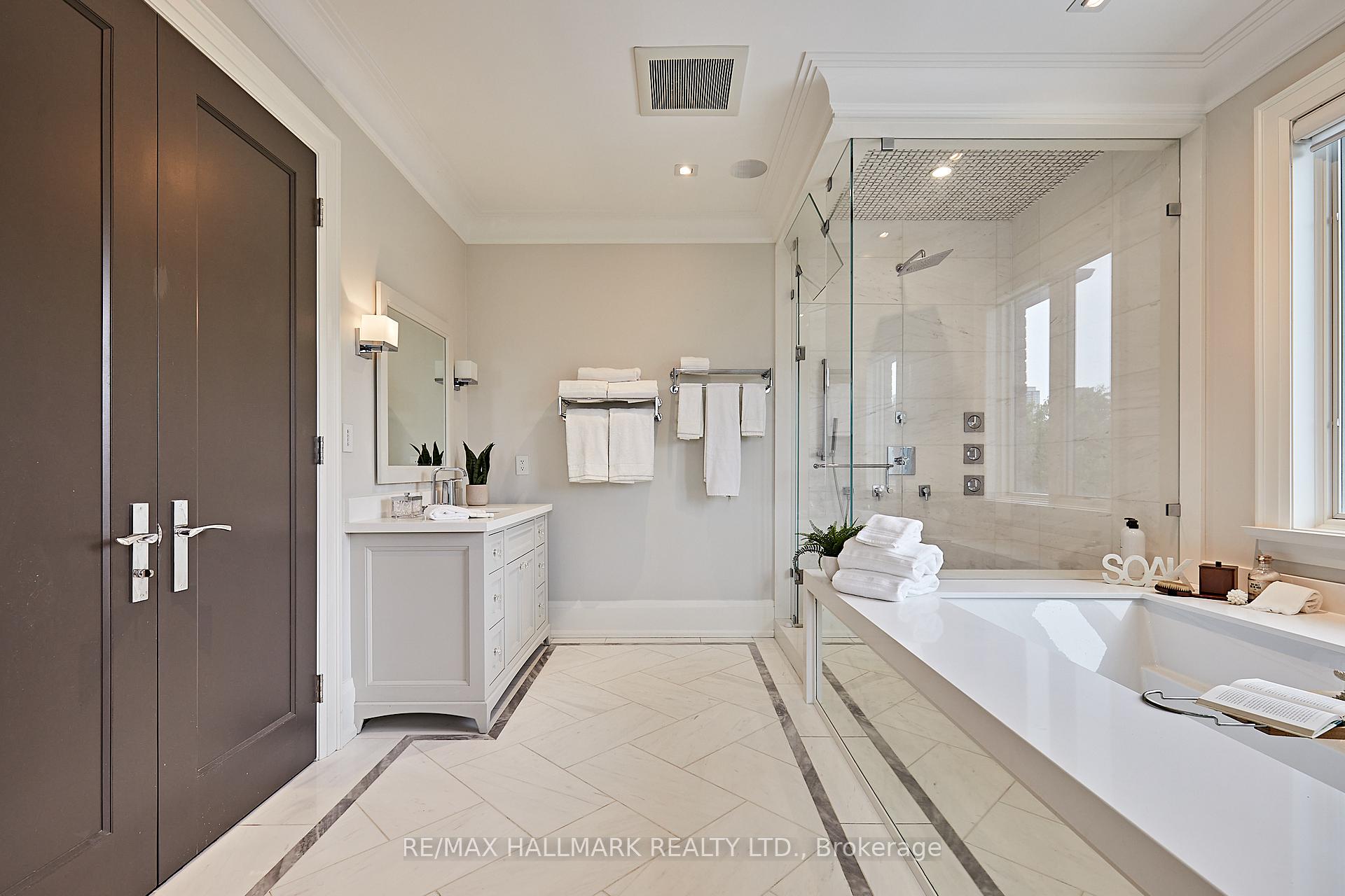 75 Lorraine Dr, Toronto, ON M2N2E3 | 4 Bedroom 5 Bathroom Detached House | Image 20