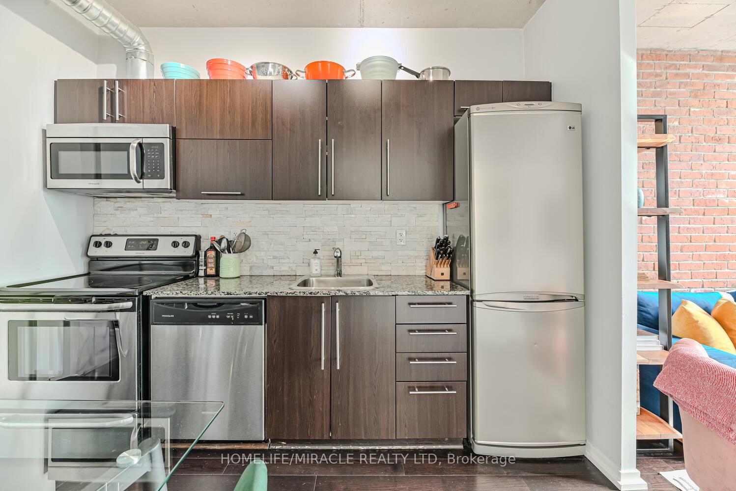 #1616 - 150 Sudbury St, Toronto, ON M6J3S8 | 2 Bedroom 1 Bathroom Condo Apt | Image 8