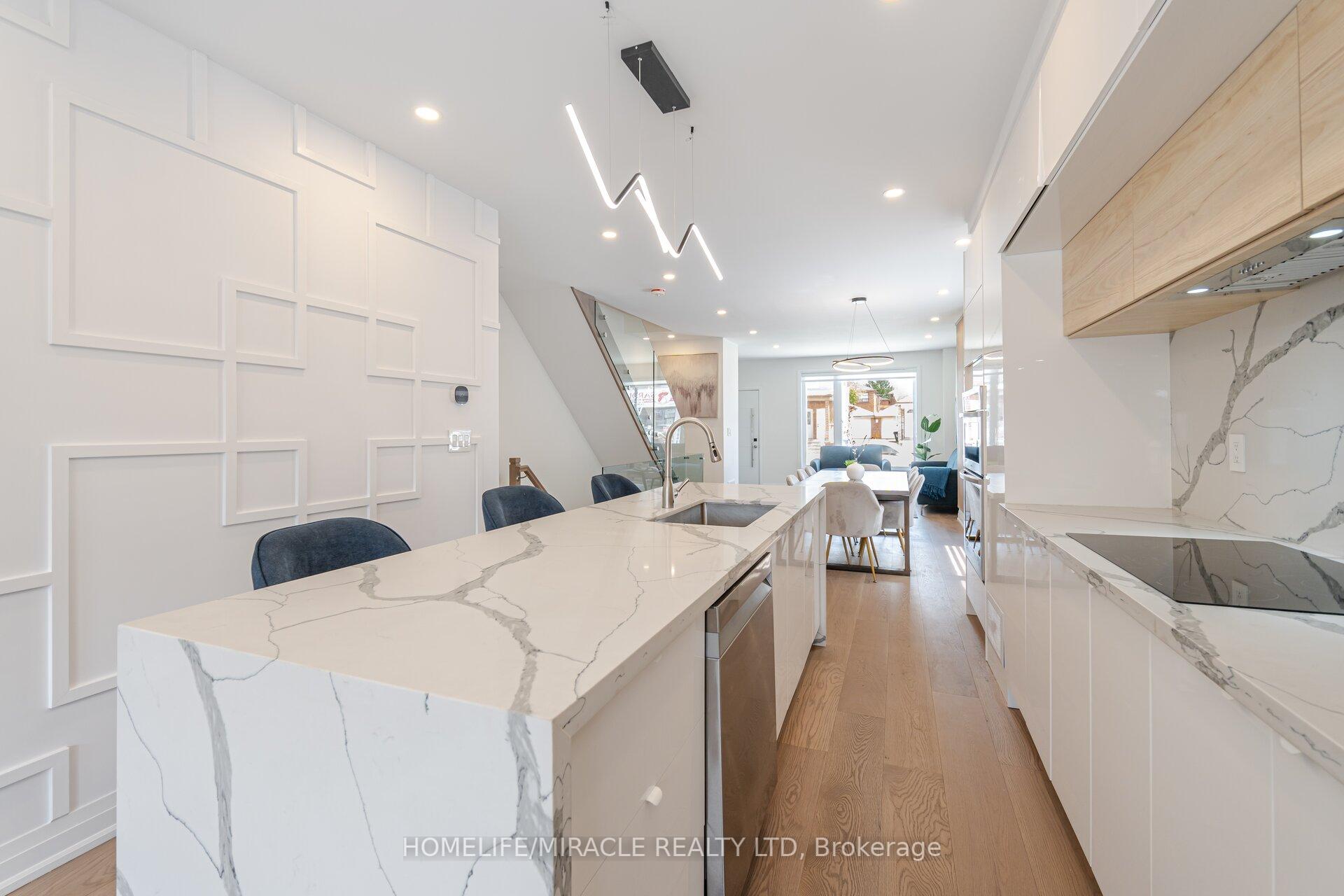 388 Oakwood Ave, Toronto, ON M6E2W3 | 3 Bedroom 4 Bathroom Detached House | Image 10