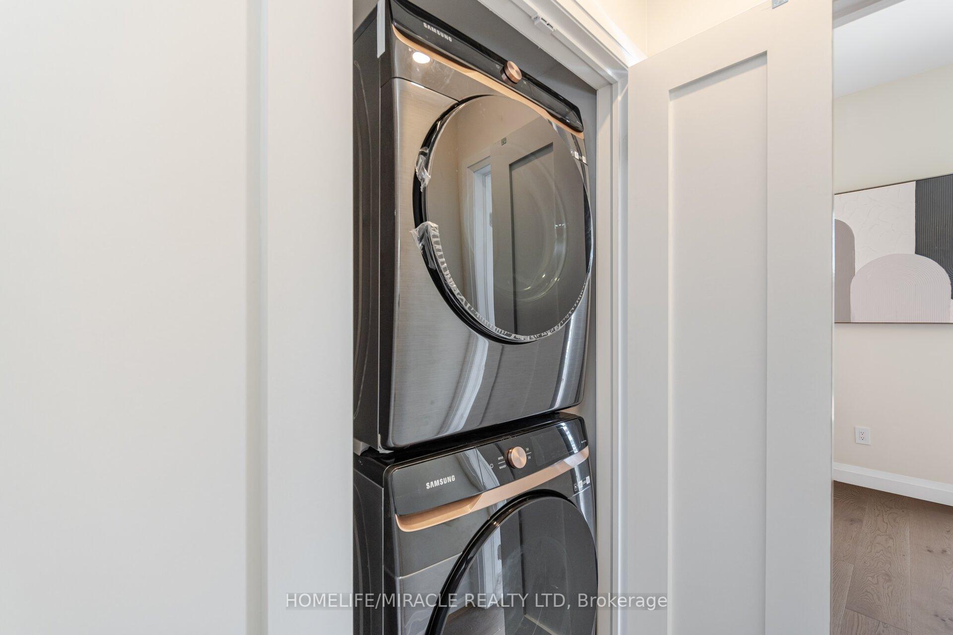 388 Oakwood Ave, Toronto, ON M6E2W3 | 3 Bedroom 4 Bathroom Detached House | Image 32