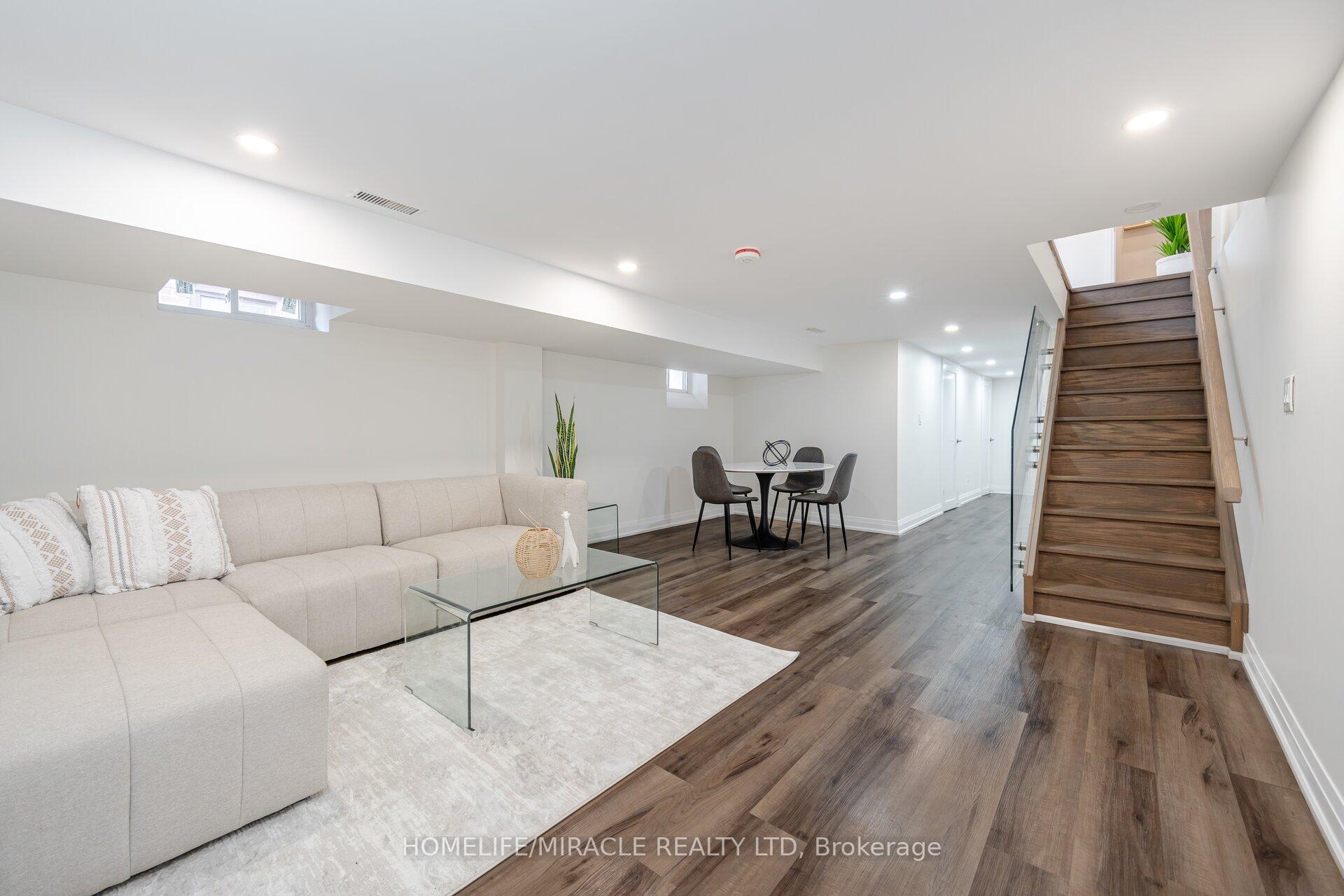 388 Oakwood Ave, Toronto, ON M6E2W3 | 3 Bedroom 4 Bathroom Detached House | Image 33