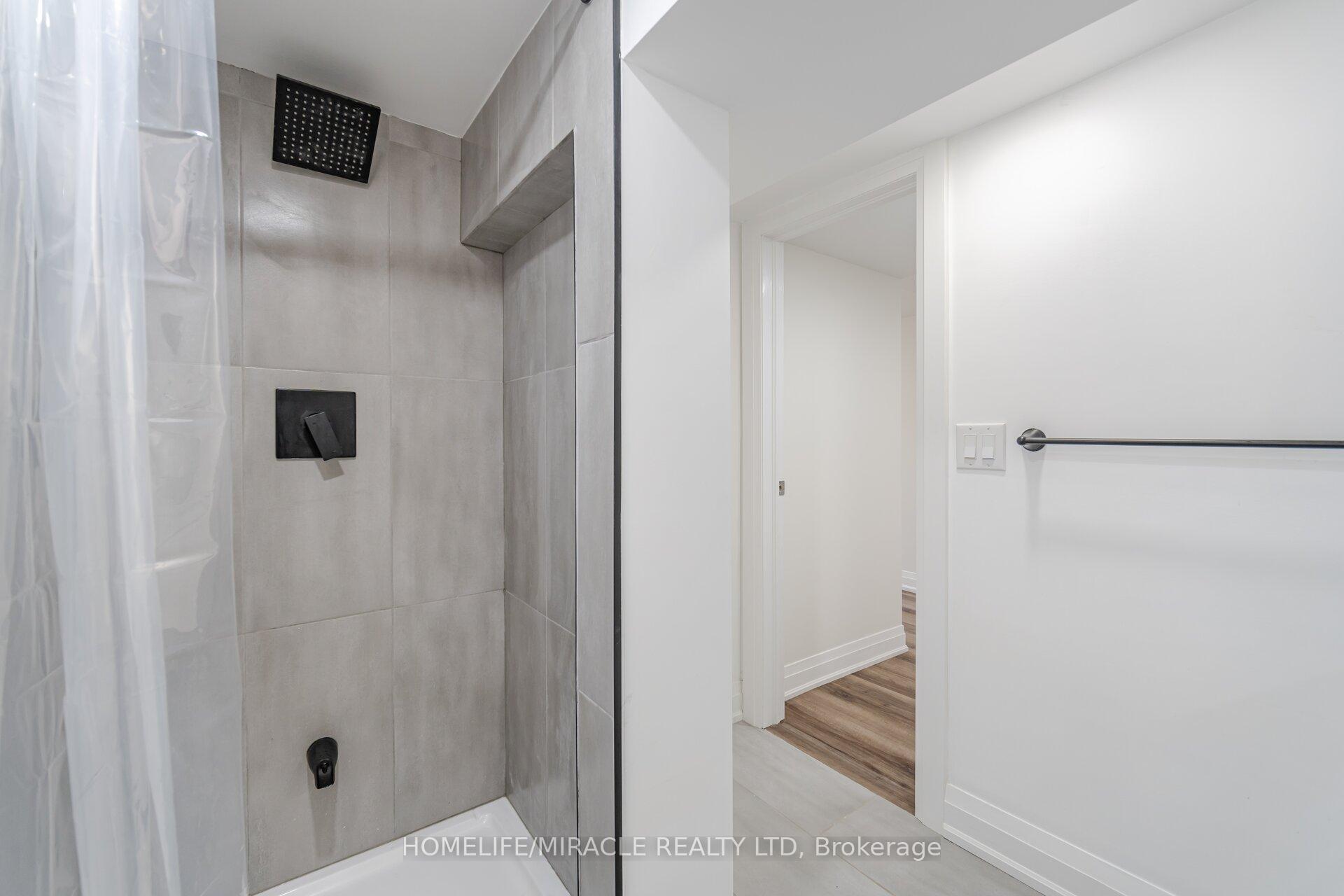 388 Oakwood Ave, Toronto, ON M6E2W3 | 3 Bedroom 4 Bathroom Detached House | Image 38