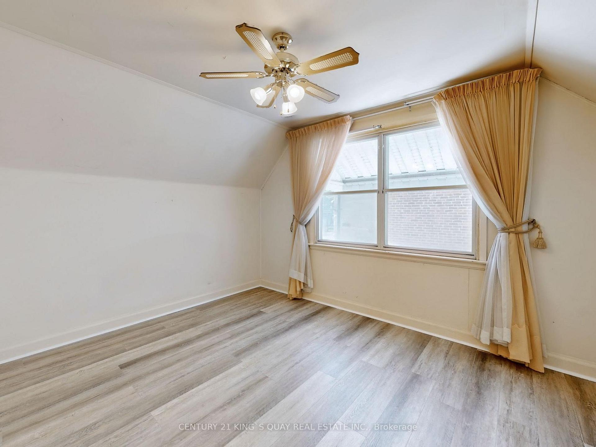 60 Northwood Dr, Toronto, ON M2M2K1 | 3 Bedroom 2 Bathroom Detached House | Image 25