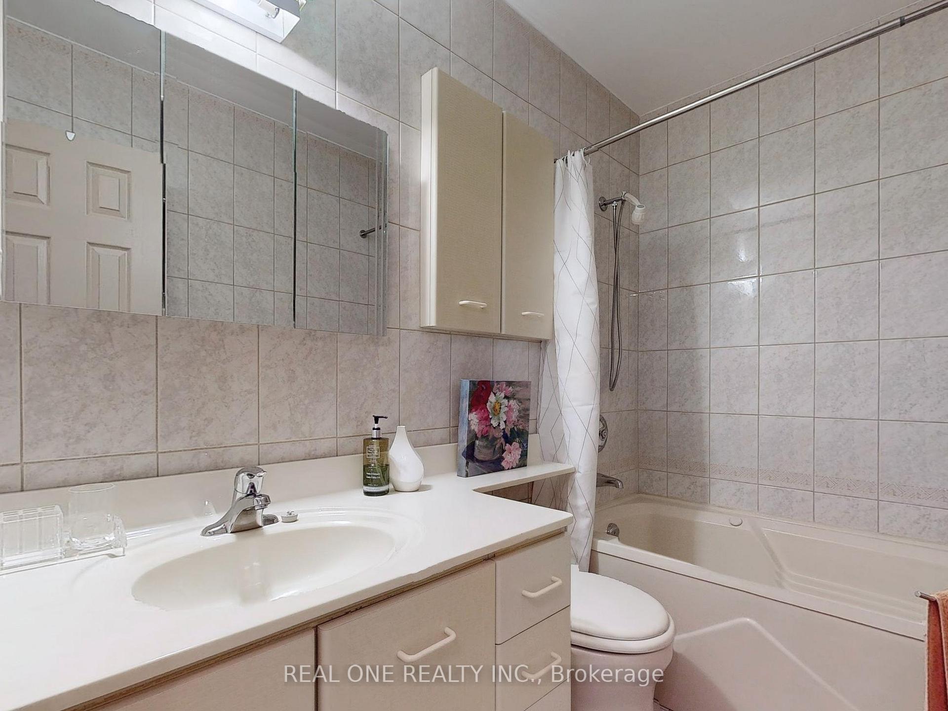9 Lescon Rd, Toronto, ON M2J2G7 | 3 Bedroom 3 Bathroom Detached House | Image 13