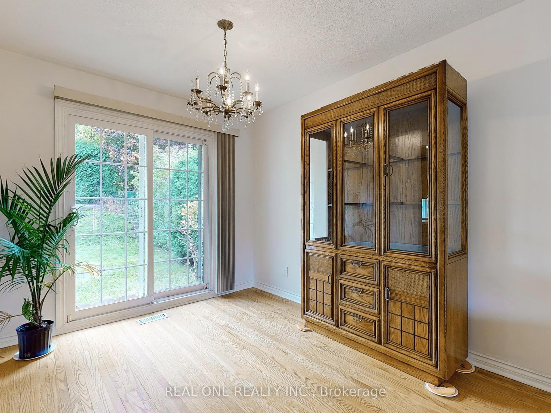 9 Lescon Rd, Toronto, ON M2J2G7 | 3 Bedroom 3 Bathroom Detached House | Image 7