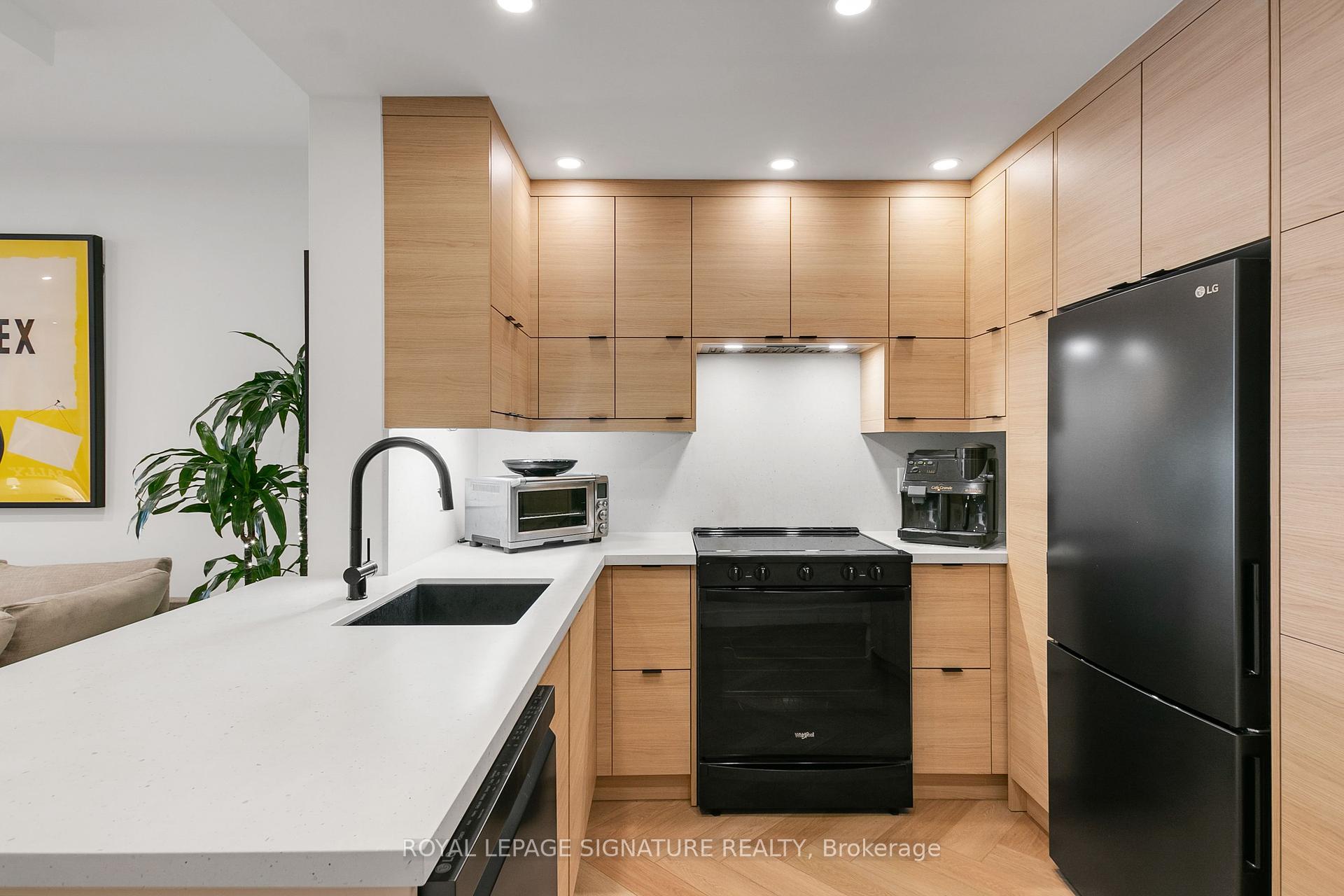 #105 - 65 Scadding Ave, Toronto, ON M5A4L1 | 1 Bedroom 1 Bathroom Condo Apt | Image 10