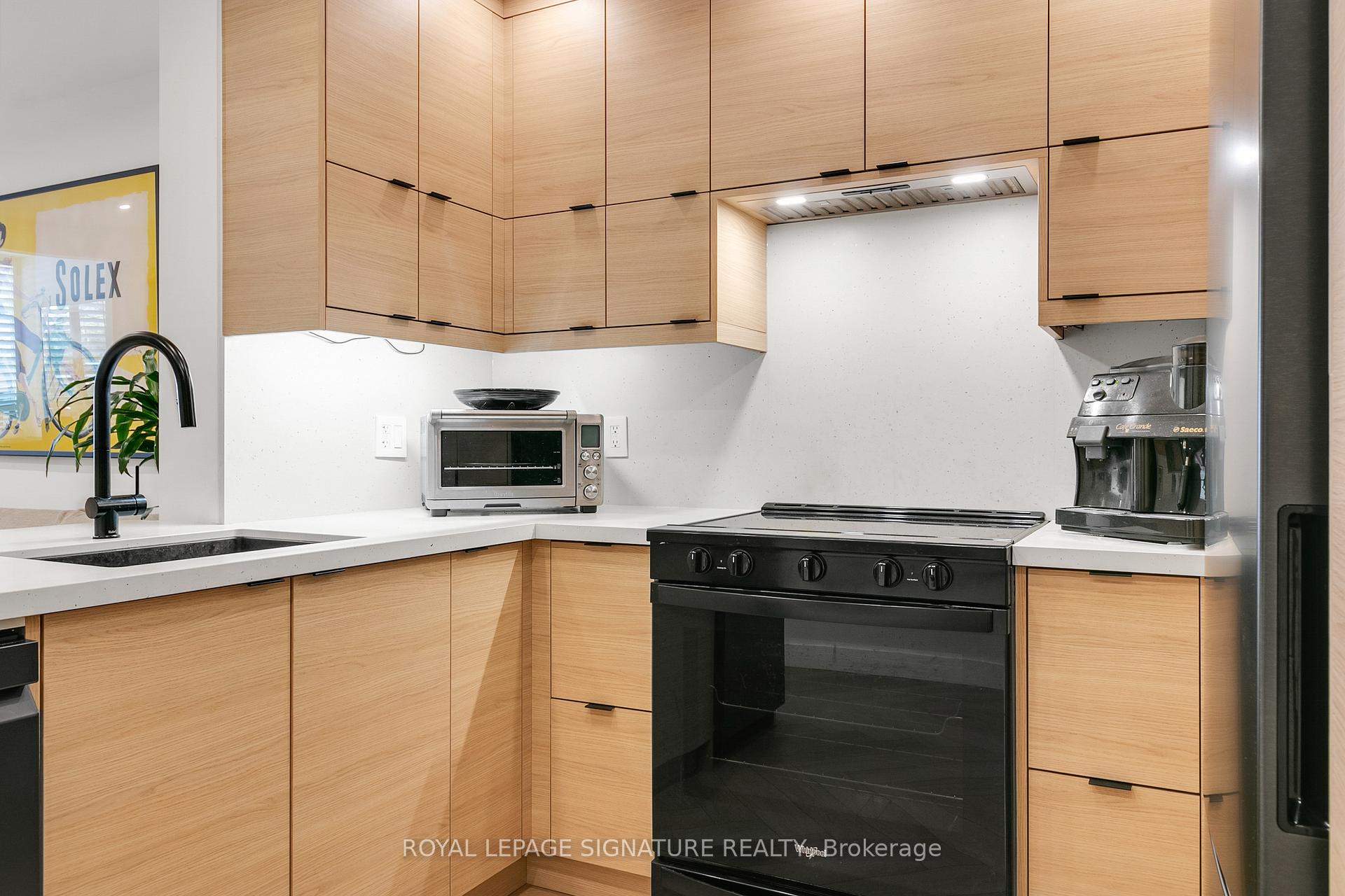 #105 - 65 Scadding Ave, Toronto, ON M5A4L1 | 1 Bedroom 1 Bathroom Condo Apt | Image 16