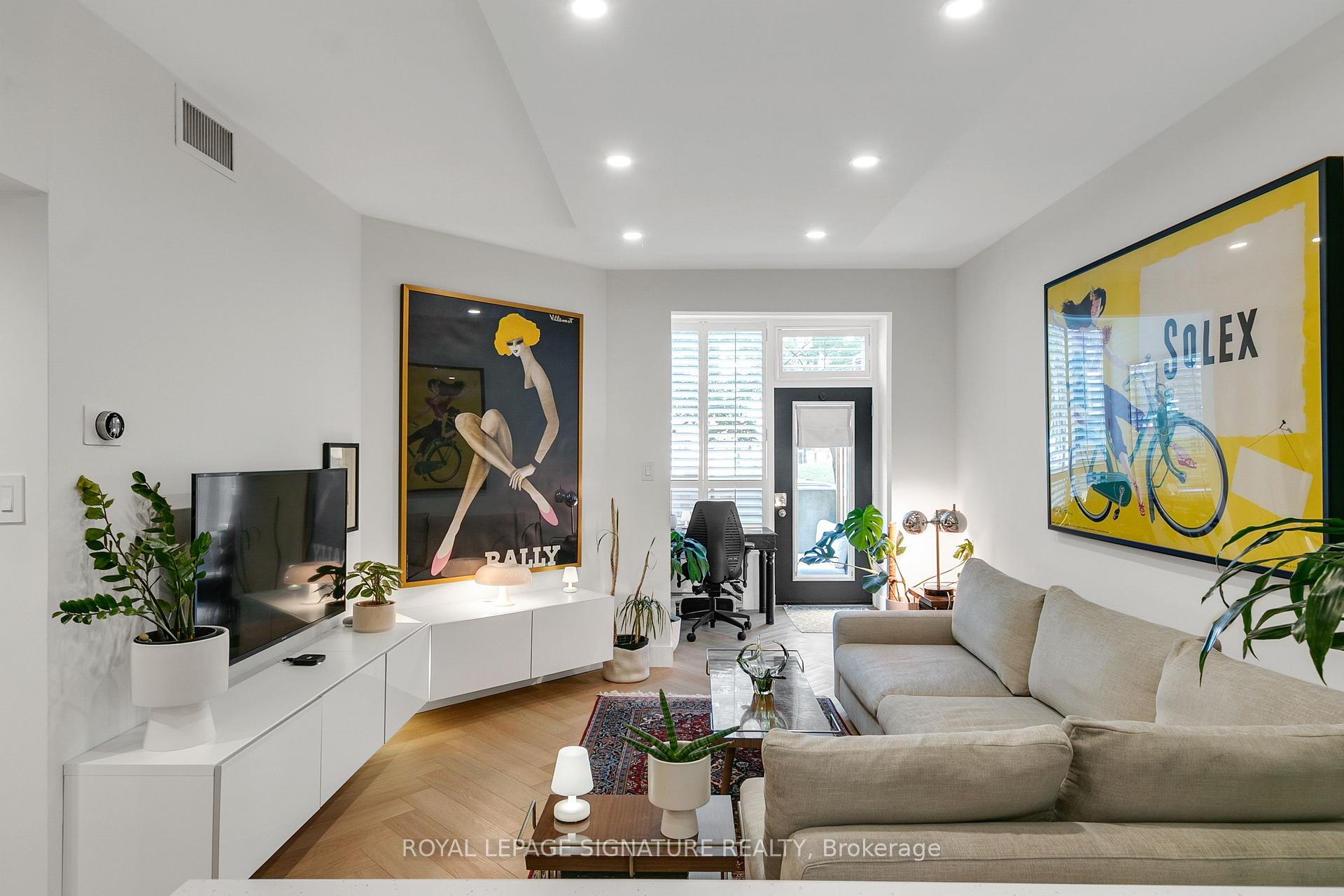 #105 - 65 Scadding Ave, Toronto, ON M5A4L1 | 1 Bedroom 1 Bathroom Condo Apt | Image 4