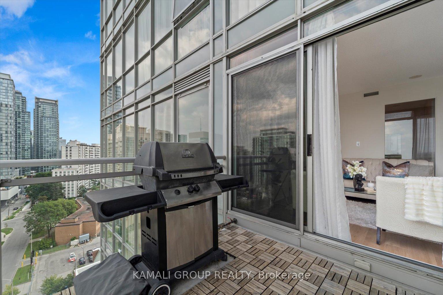 #1605 - 30 Canterbury Pl, Toronto, ON M2N0B9 | 2 Bedroom 2 Bathroom Condo Apt | Image 27