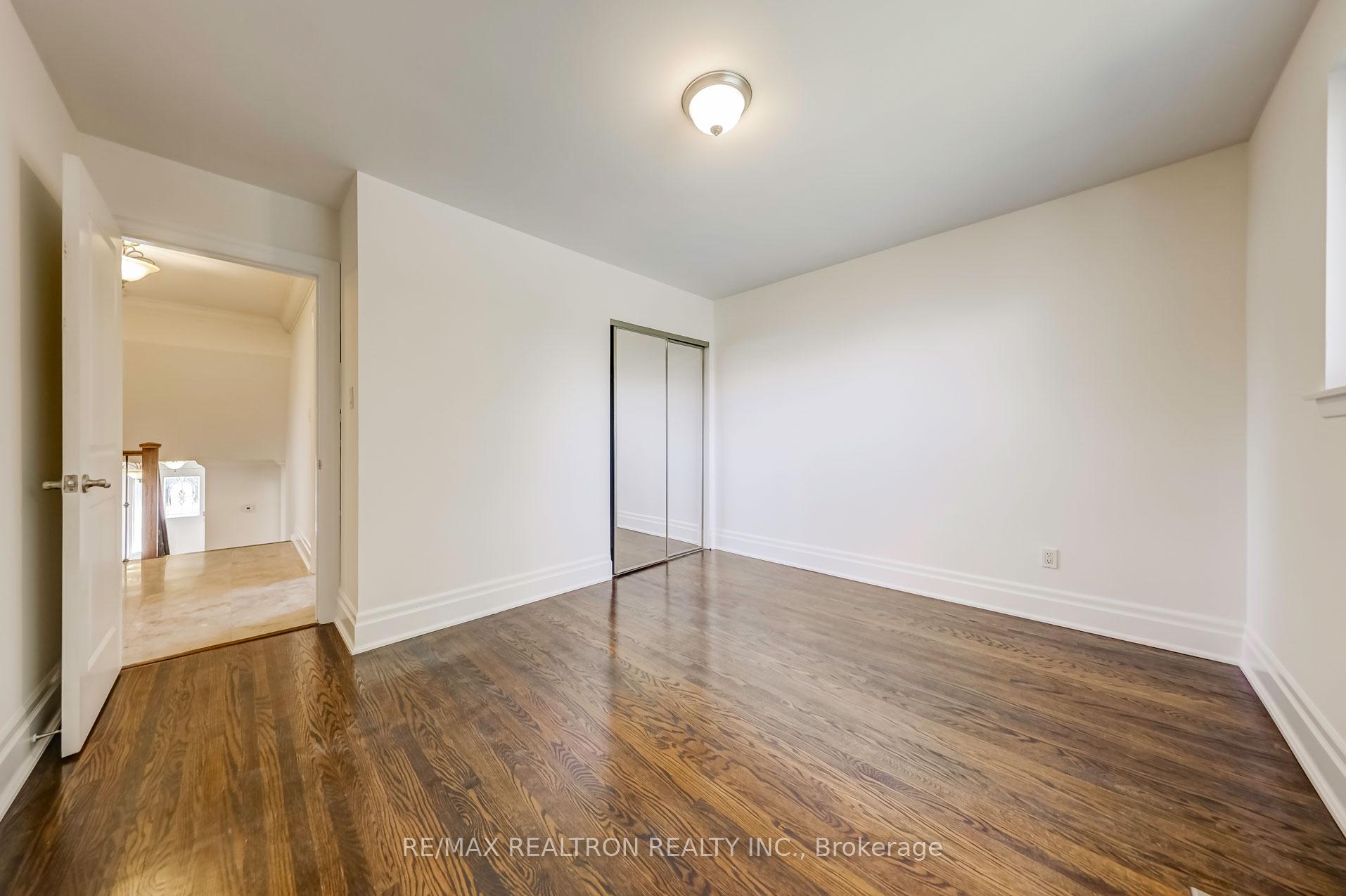 16 Wyvern Rd, Toronto, ON M2K2K4 | 4 Bedroom 3 Bathroom Detached House | Image 16