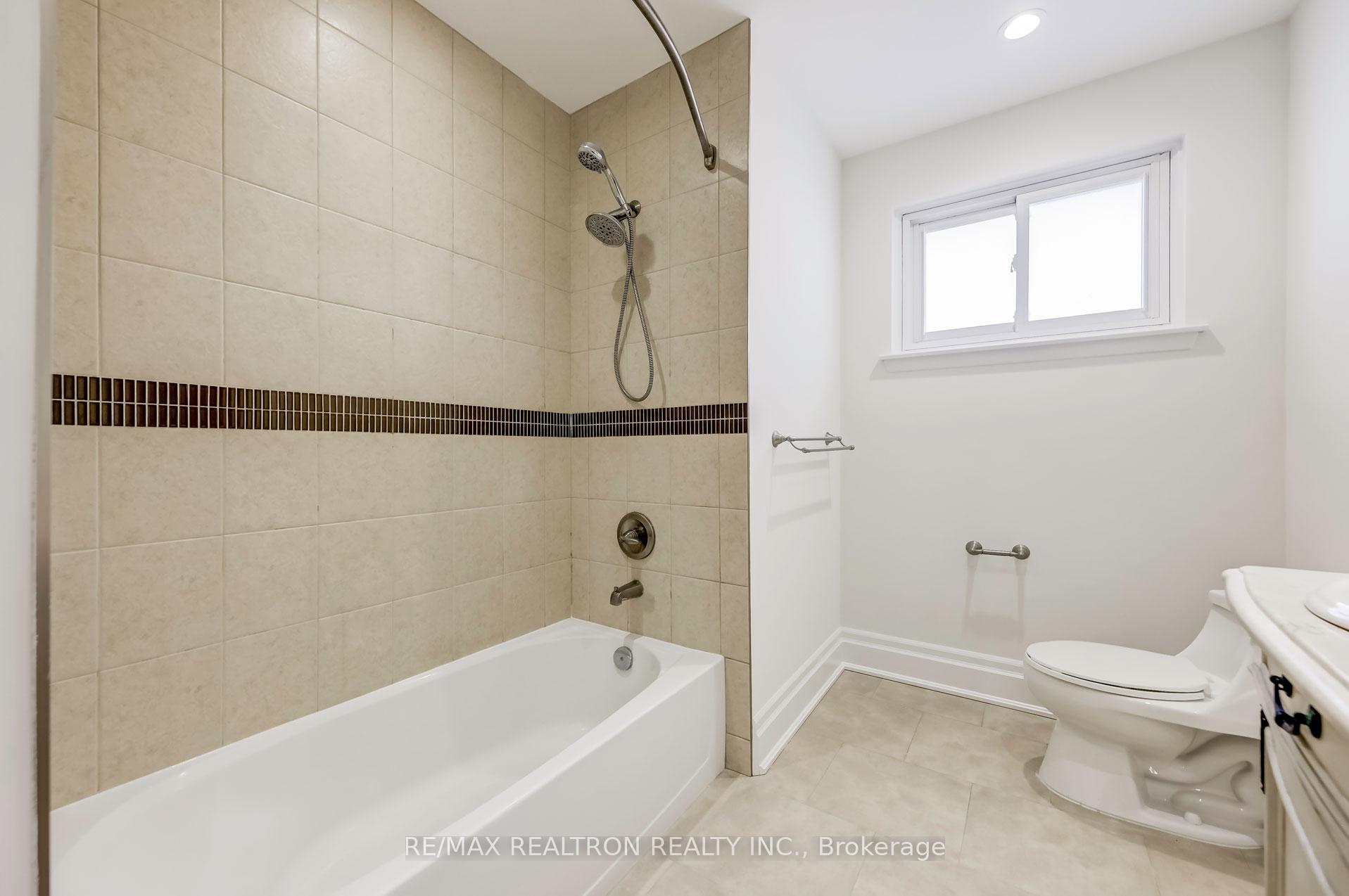 16 Wyvern Rd, Toronto, ON M2K2K4 | 4 Bedroom 3 Bathroom Detached House | Image 20