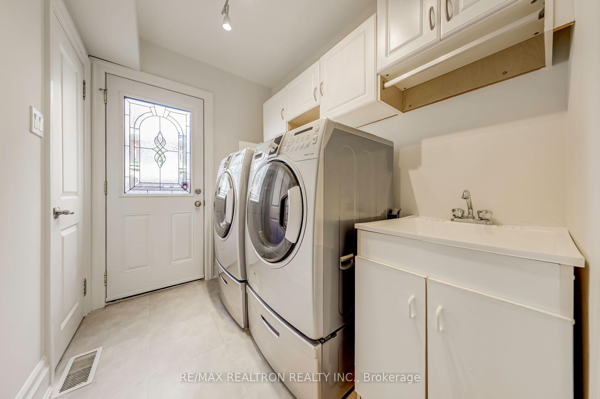 16 Wyvern Rd, Toronto, ON M2K2K4 | 4 Bedroom 3 Bathroom Detached House | Image 27