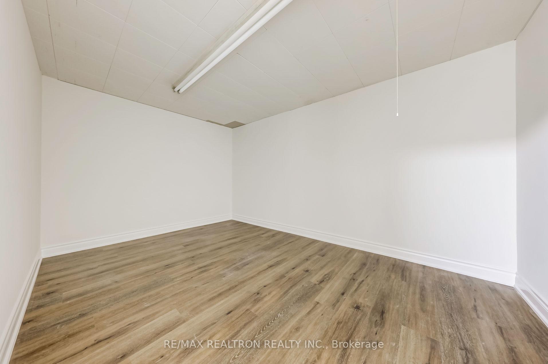 16 Wyvern Rd, Toronto, ON M2K2K4 | 4 Bedroom 3 Bathroom Detached House | Image 33