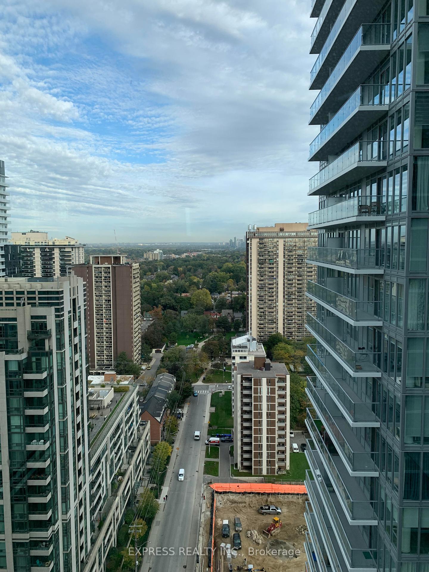 #2612 - 195 Redpath Ave, Toronto, ON M4P0E4 | 2 Bedroom 2 Bathroom Condo Apt | Image 11