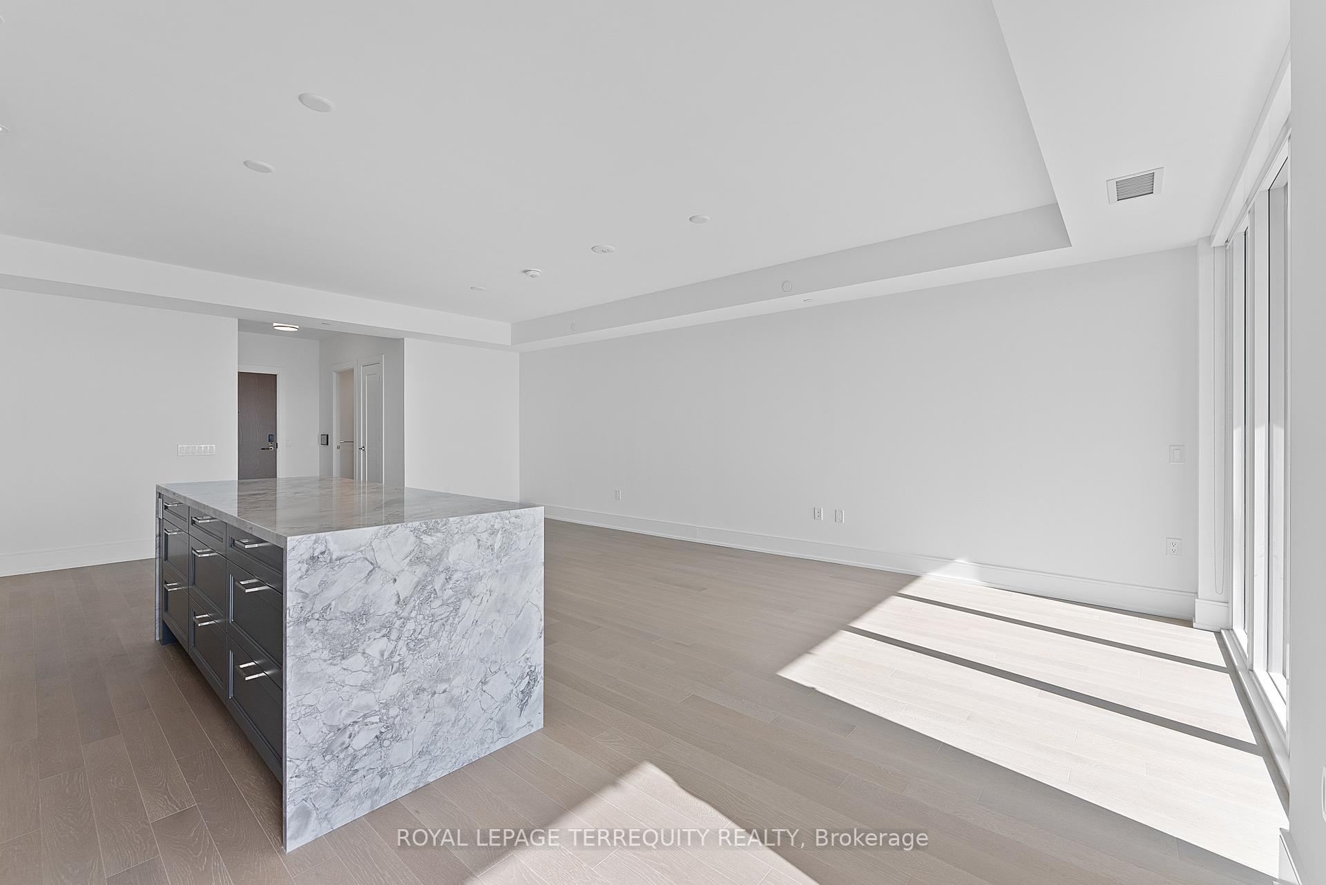 #2033 - 20 Inn on the Park Dr, Toronto, ON M3C0P8 | 2 Bedroom 3 Bathroom Condo Apt | Image 10