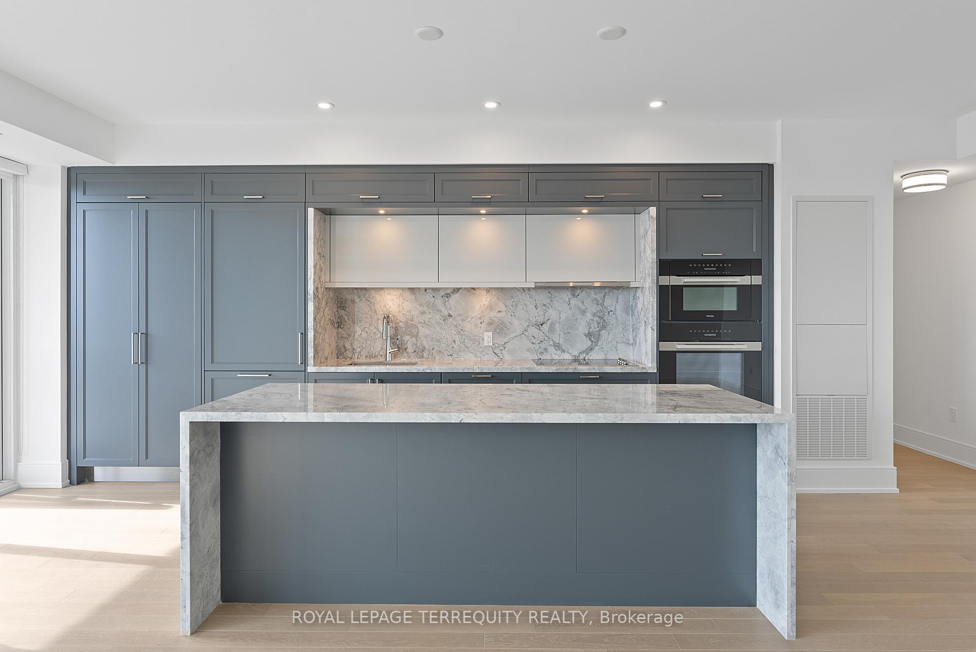 #2033 - 20 Inn on the Park Dr, Toronto, ON M3C0P8 | 2 Bedroom 3 Bathroom Condo Apt | Image 13