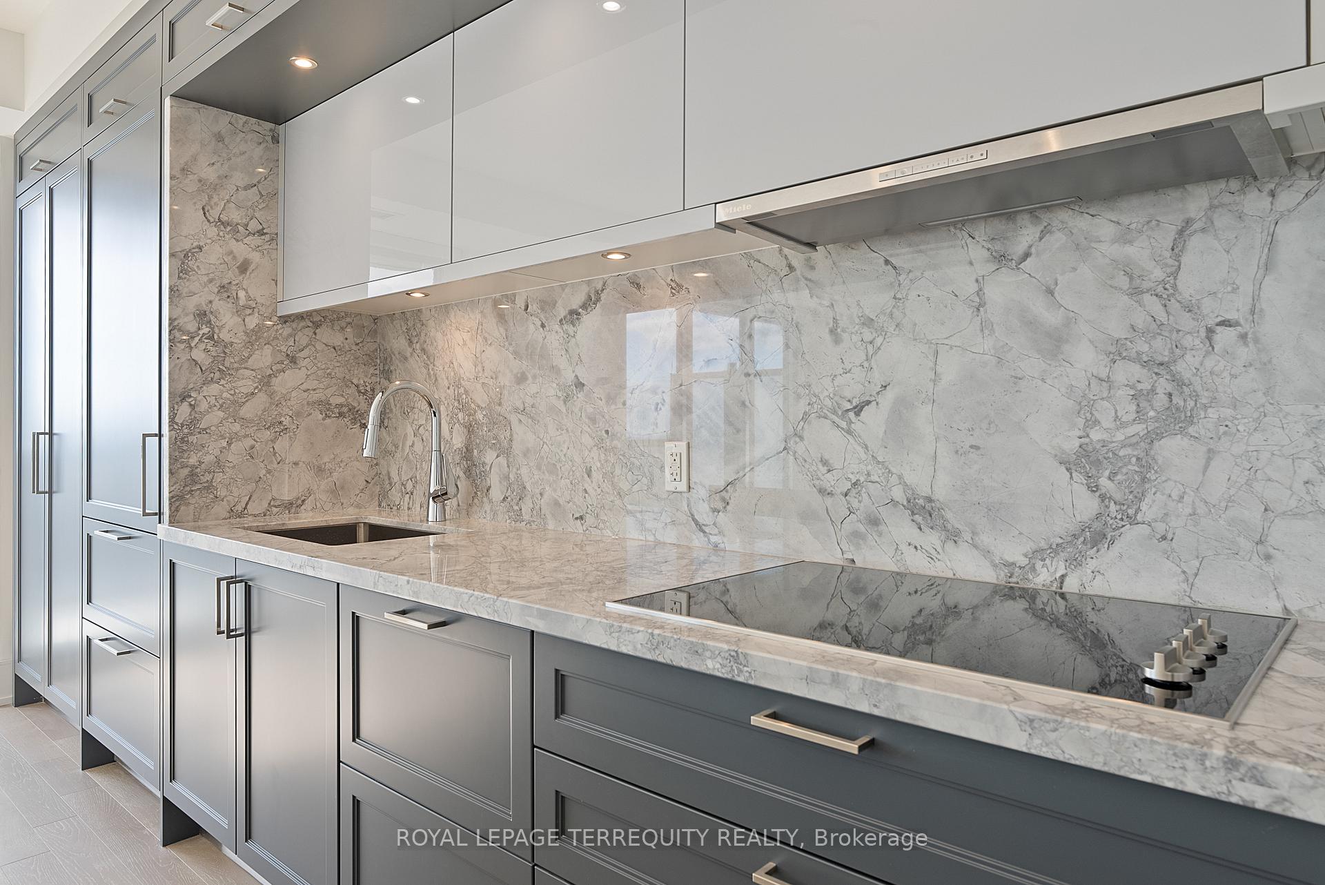 #2033 - 20 Inn on the Park Dr, Toronto, ON M3C0P8 | 2 Bedroom 3 Bathroom Condo Apt | Image 15