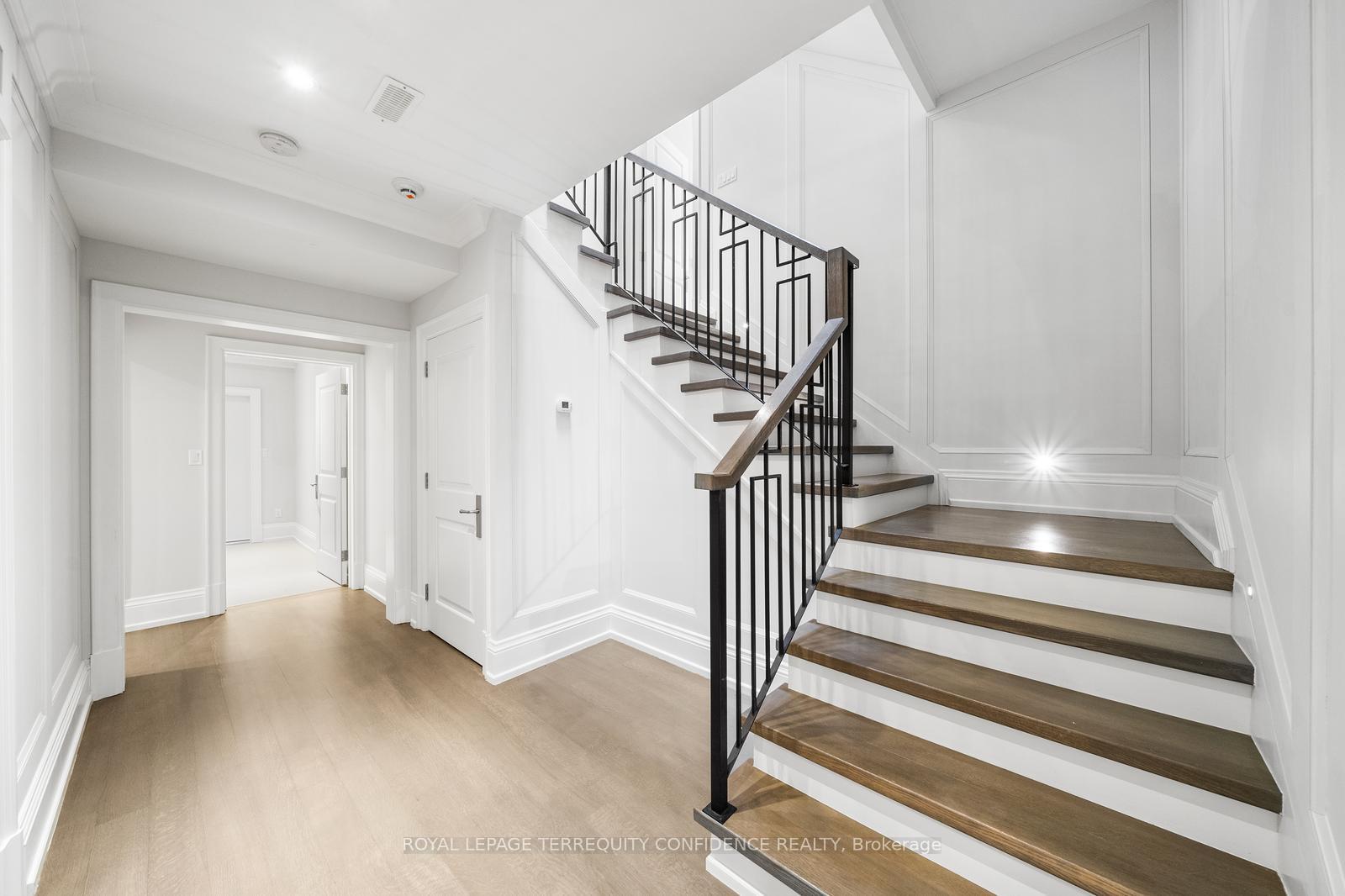 1 Abbotsford Rd, Toronto, ON M2N2P6 | 4 Bedroom 7 Bathroom Detached House | Image 29