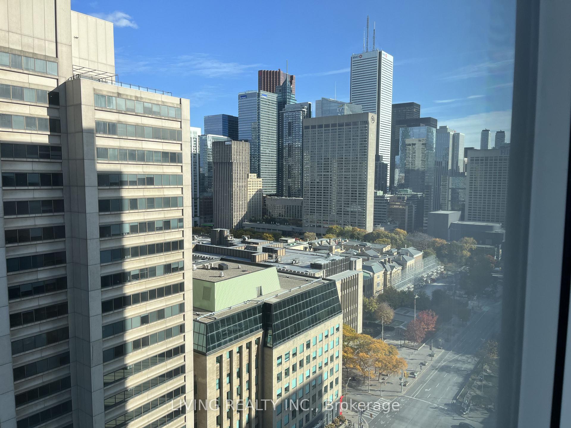 #2209 - 426 University Ave, Toronto, ON M5G1S9 | 1 Bedroom 1 Bathroom Condo Apt | Image 16