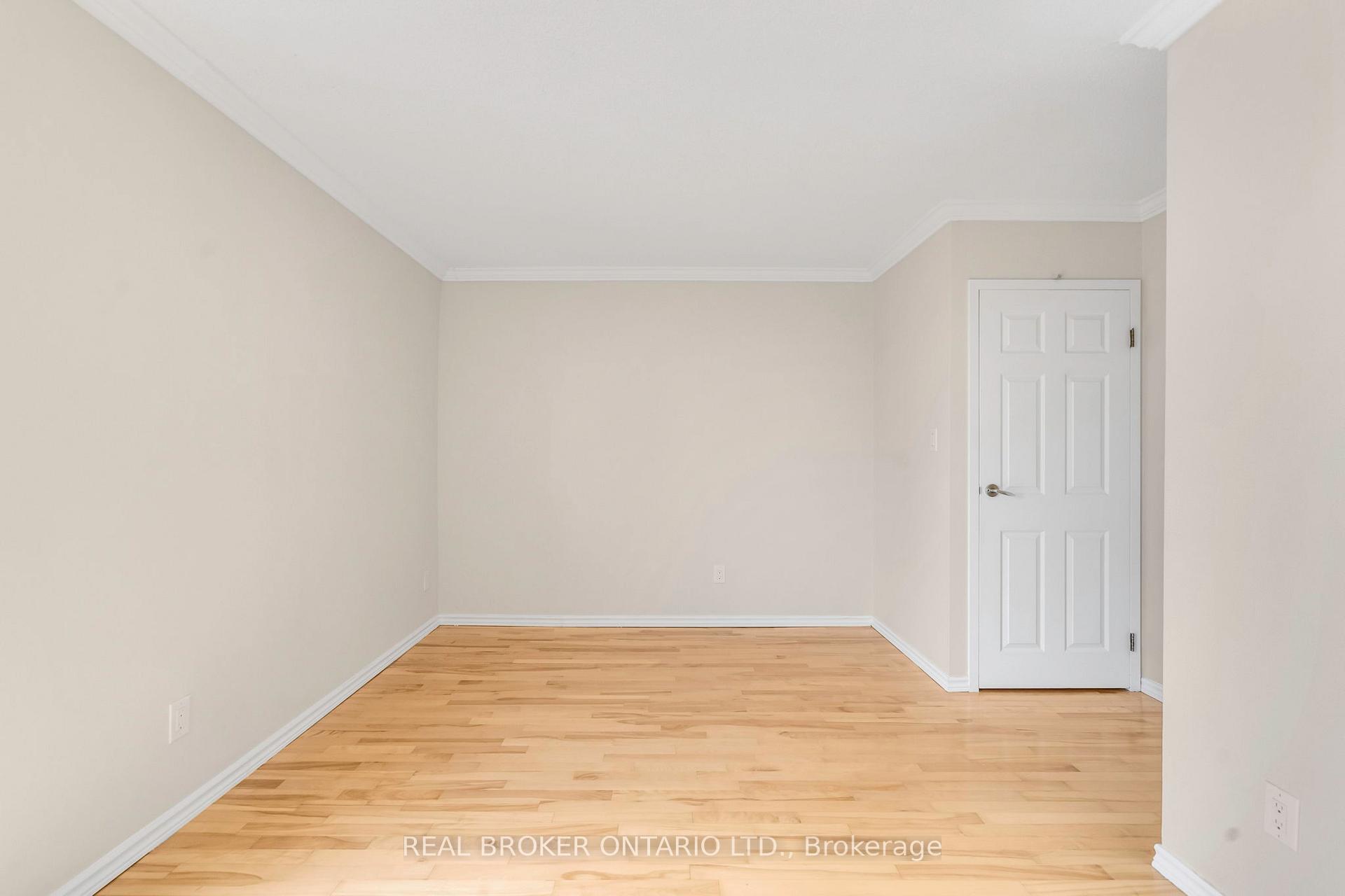 #2113 - 25 The Esplanade, Toronto, ON M5E1W5 | 1 Bedroom 2 Bathroom Condo Apt | Image 22