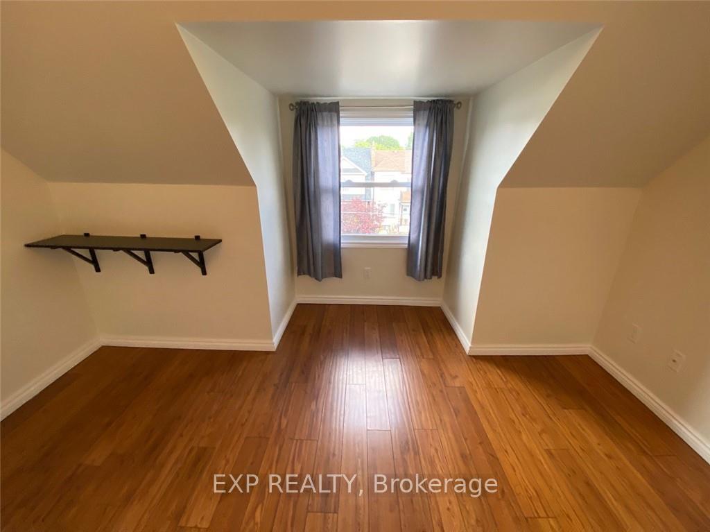 198 LAUDER Ave, Toronto, ON M6E3H4 | 4 Bedroom 4 Bathroom Detached House | Image 10