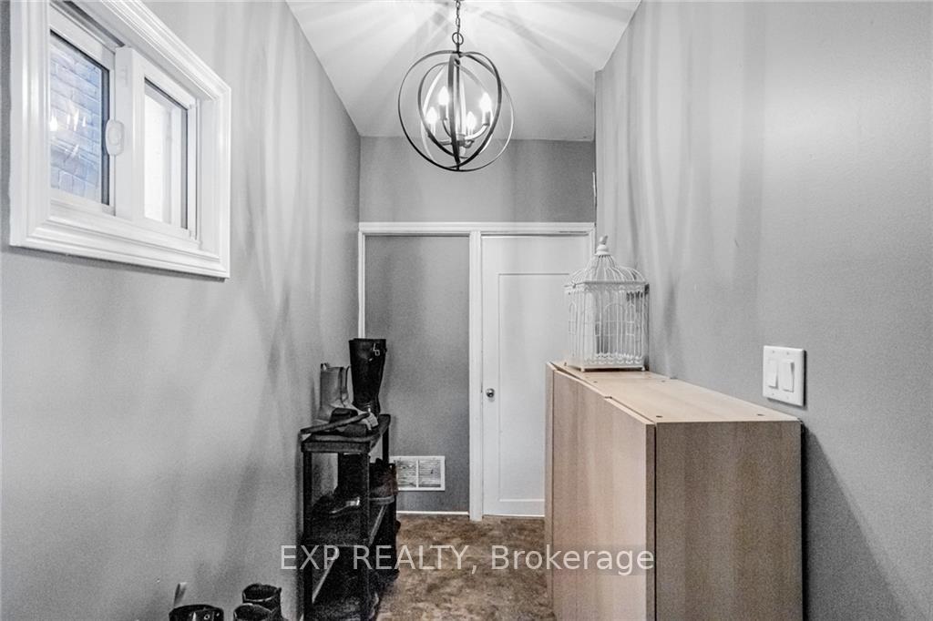 198 LAUDER Ave, Toronto, ON M6E3H4 | 4 Bedroom 4 Bathroom Detached House | Image 15