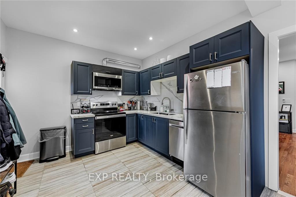 198 LAUDER Ave, Toronto, ON M6E3H4 | 4 Bedroom 4 Bathroom Detached House | Image 16